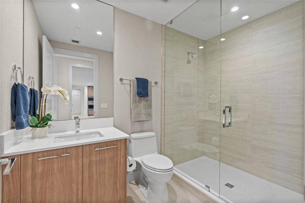 153 N Seabreeze Boulevard, #S-1501, Fort Lauderdale, FL 33304 Selene