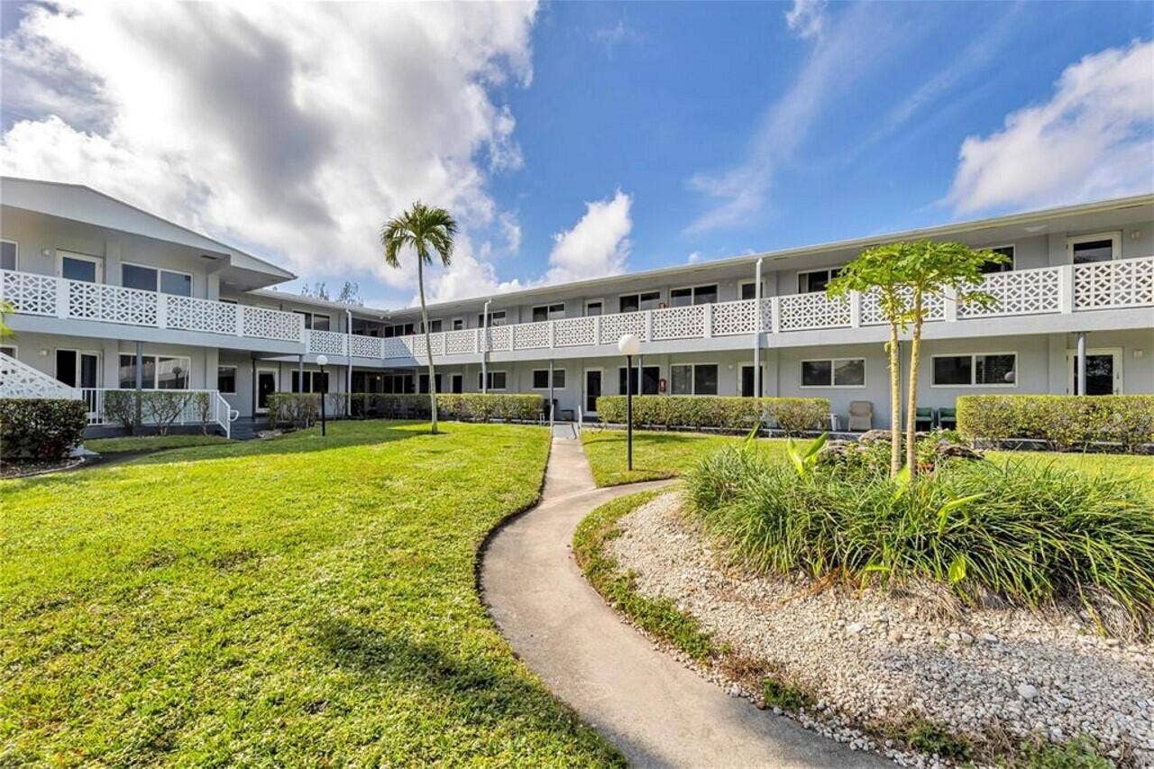 600 LAYNE Boulevard, #211, Hallandale Beach, FL 33009 GetMedia (8)_1