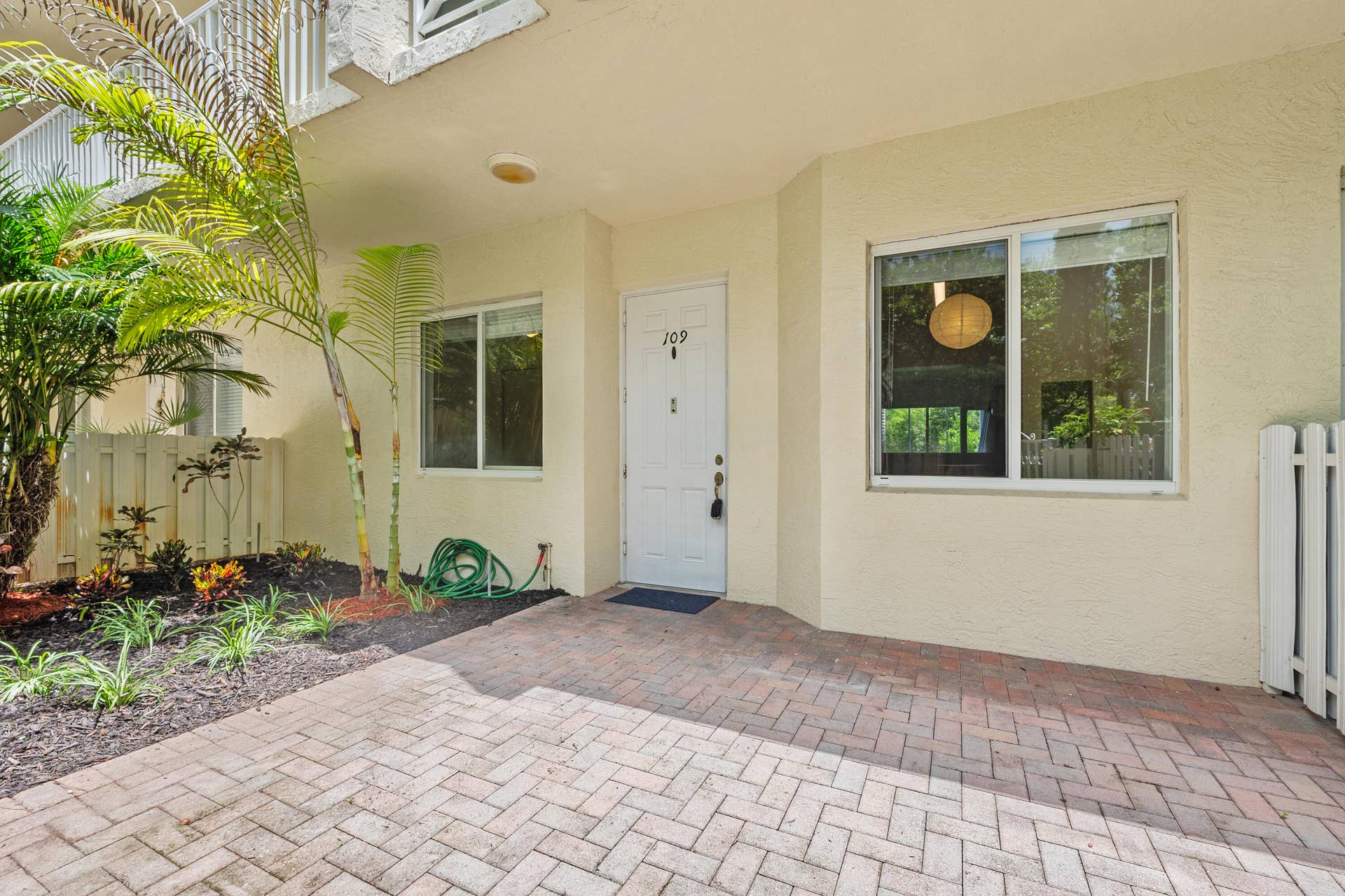 3500 Oaks Clubhouse Drive, #Apt 109, Pompano Beach, FL 33069 3500 Oaks Clubhouse Dr22
