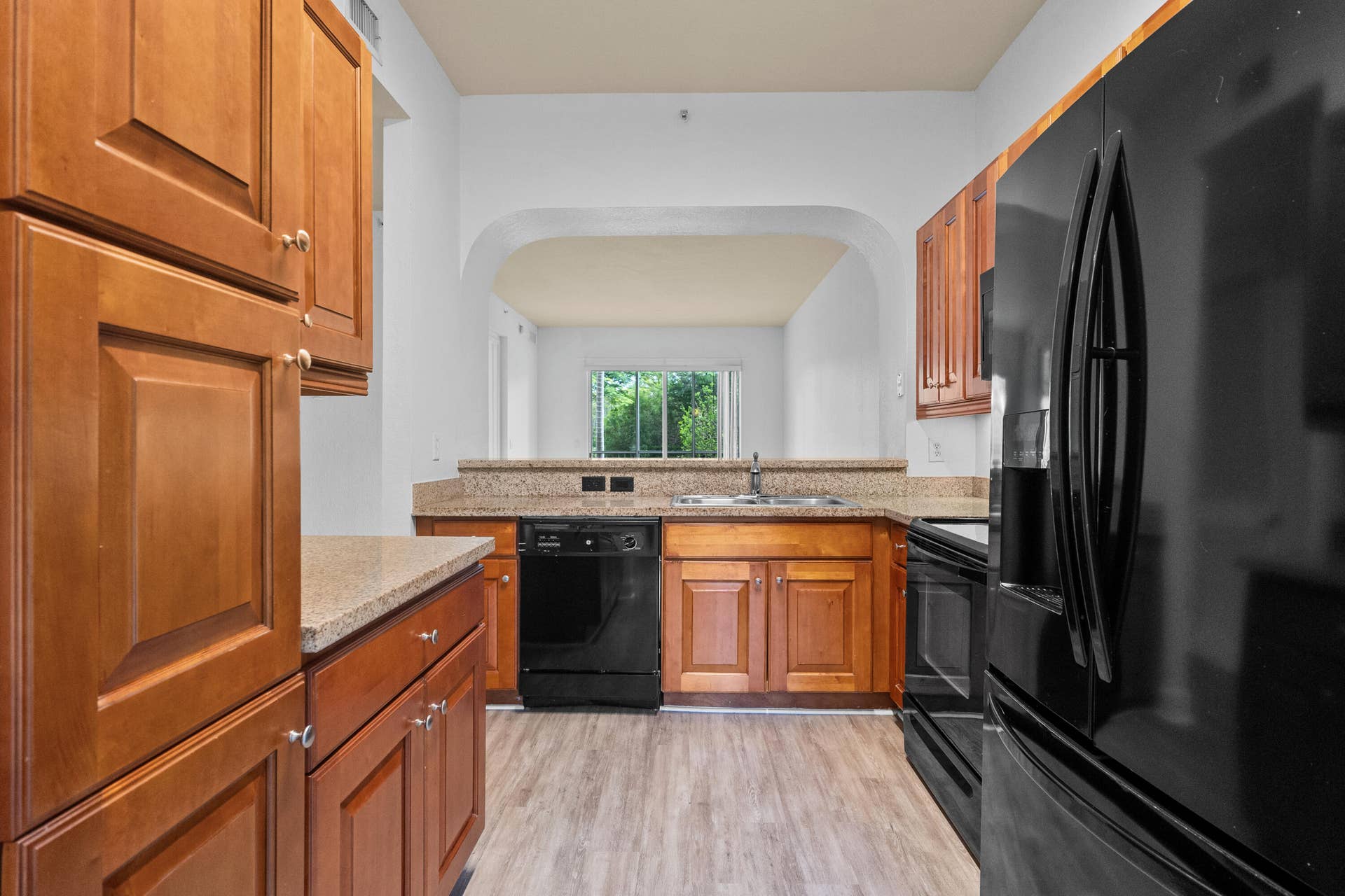 3500 Oaks Clubhouse Drive, #Apt 109, Pompano Beach, FL 33069 3500 Oaks Clubhouse Dr3