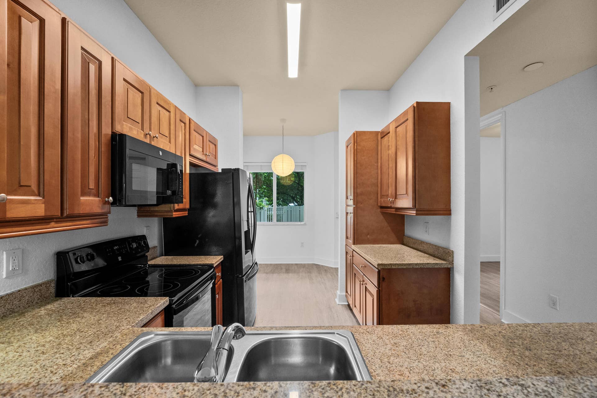 3500 Oaks Clubhouse Drive, #Apt 109, Pompano Beach, FL 33069 3500 Oaks Clubhouse Dr5