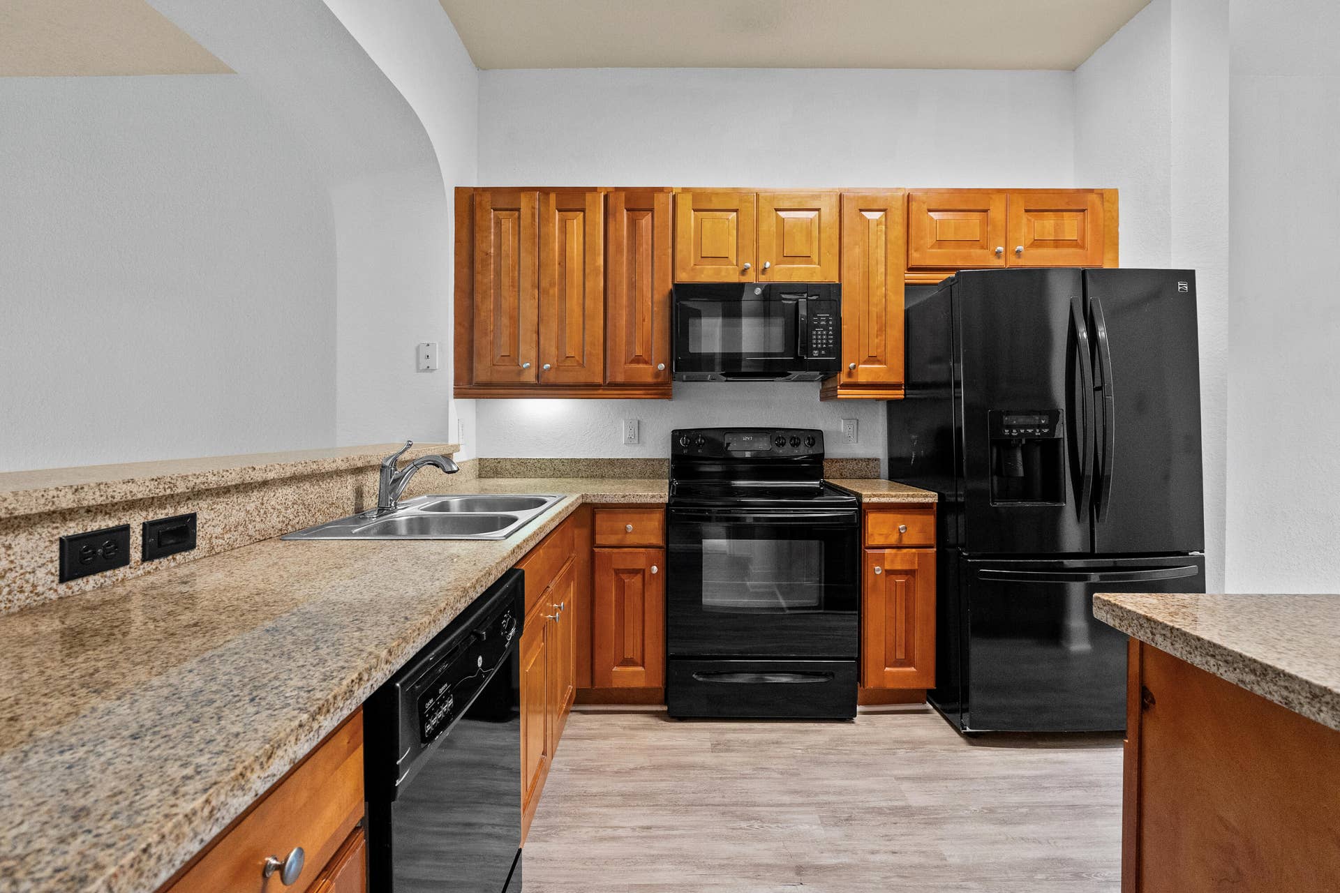 3500 Oaks Clubhouse Drive, #Apt 109, Pompano Beach, FL 33069 3500 Oaks Clubhouse Dr4