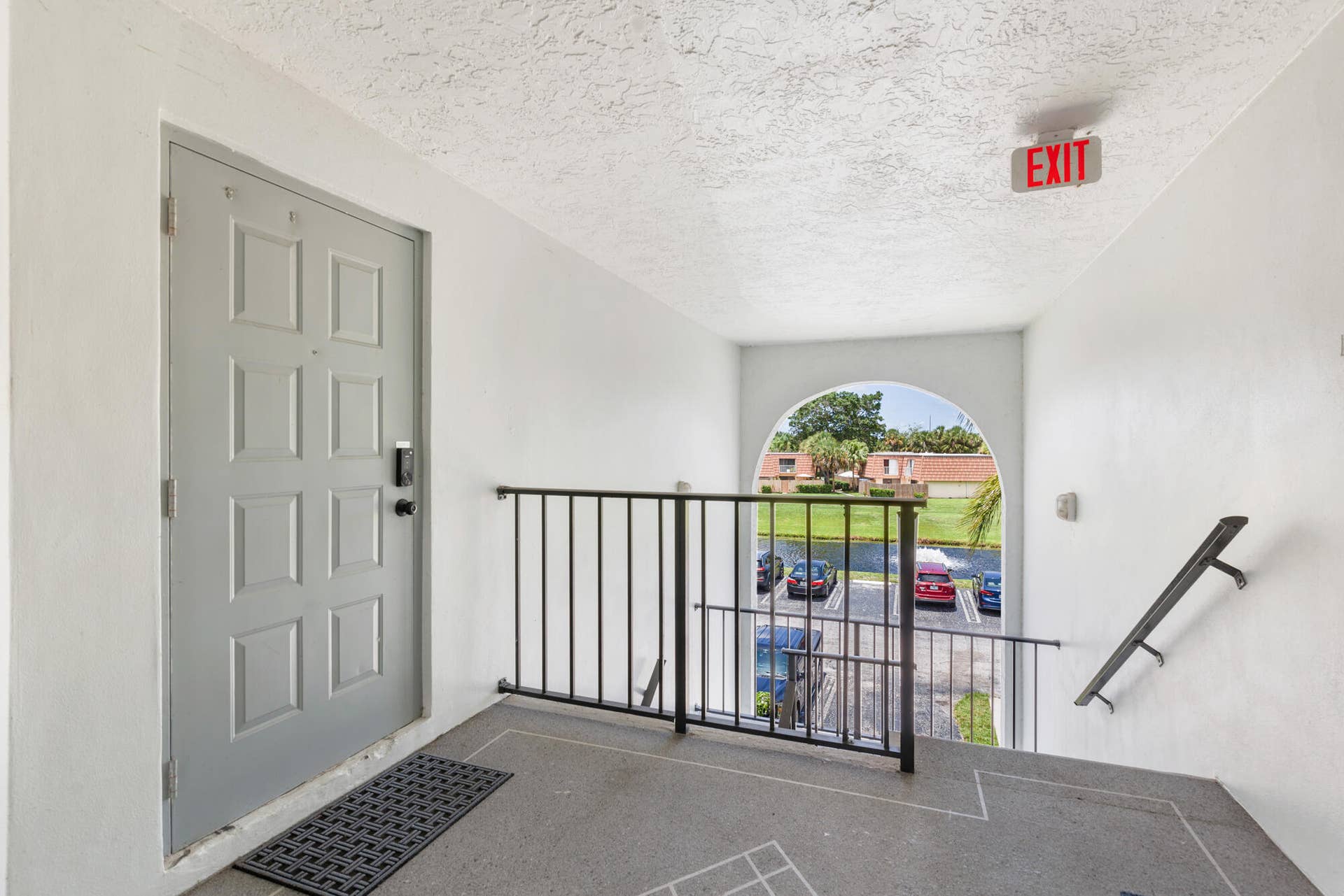 1008 GREEN PINE Boulevard, #H3, West Palm Beach, West Palm Beach, FL 33409 low-3 (2)