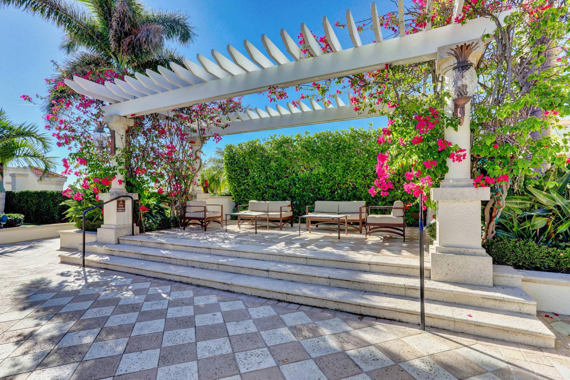 Elevated Rooftop Loggia