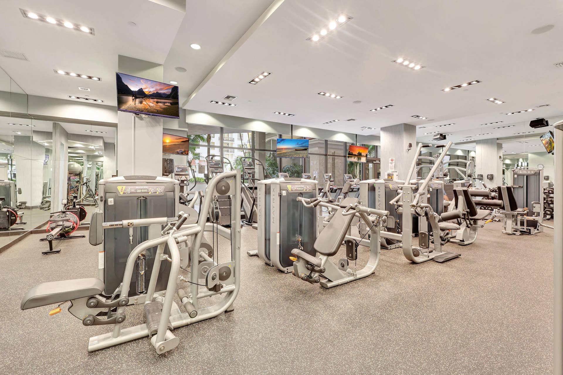 FULLY EQUIPPED GYM