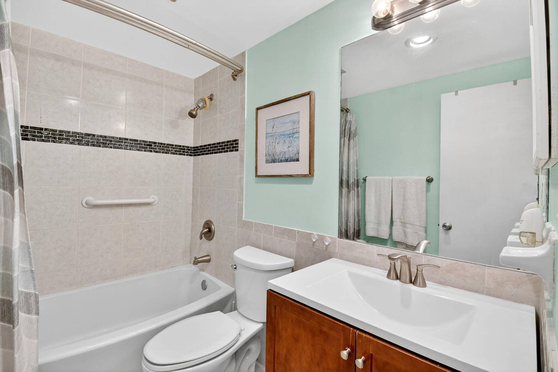 5203 NE 24th Terrace, #B105, Fort Lauderdale, FL 33308 View 2