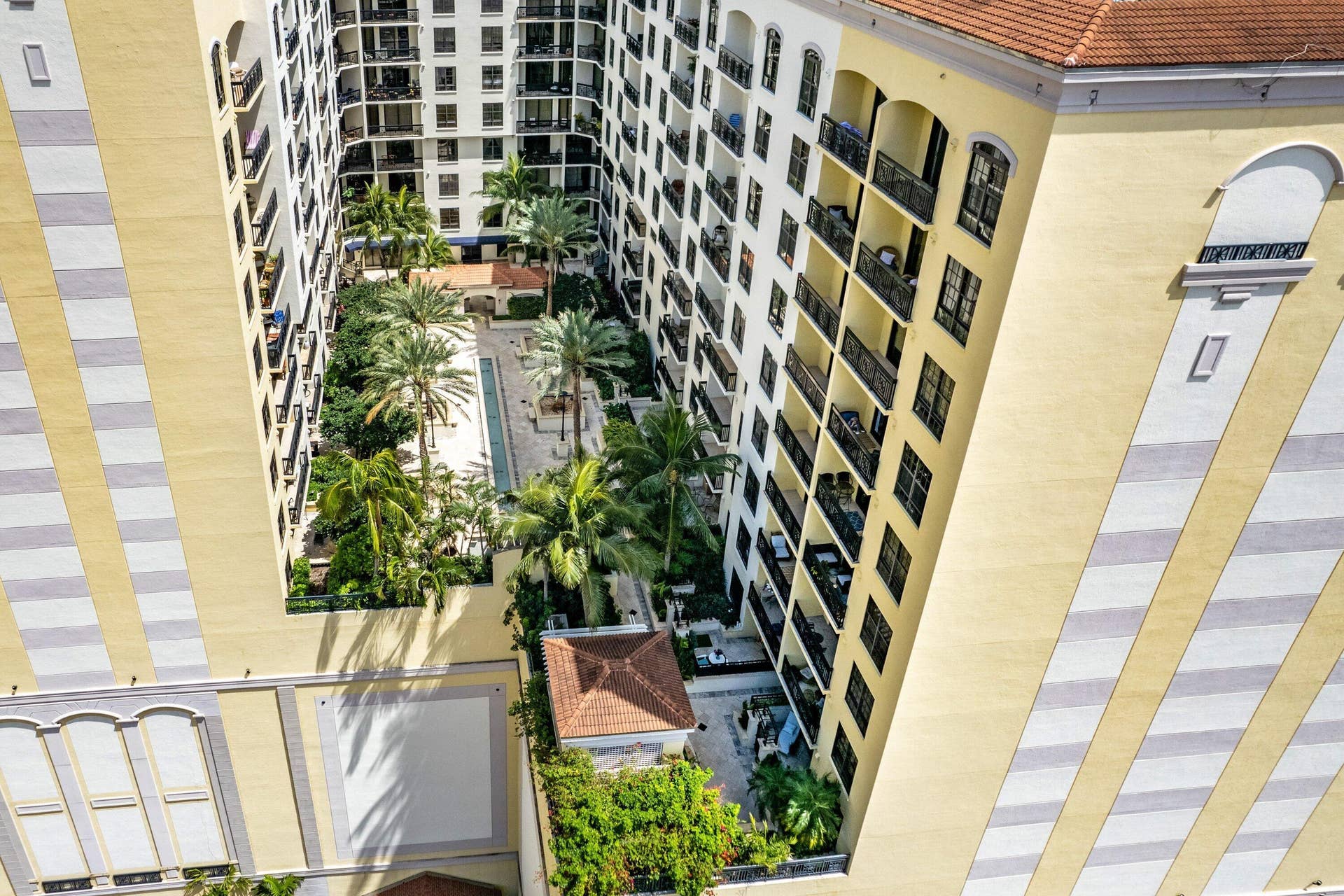 044-801SouthOliveAvenue-Unit820-WestPalm