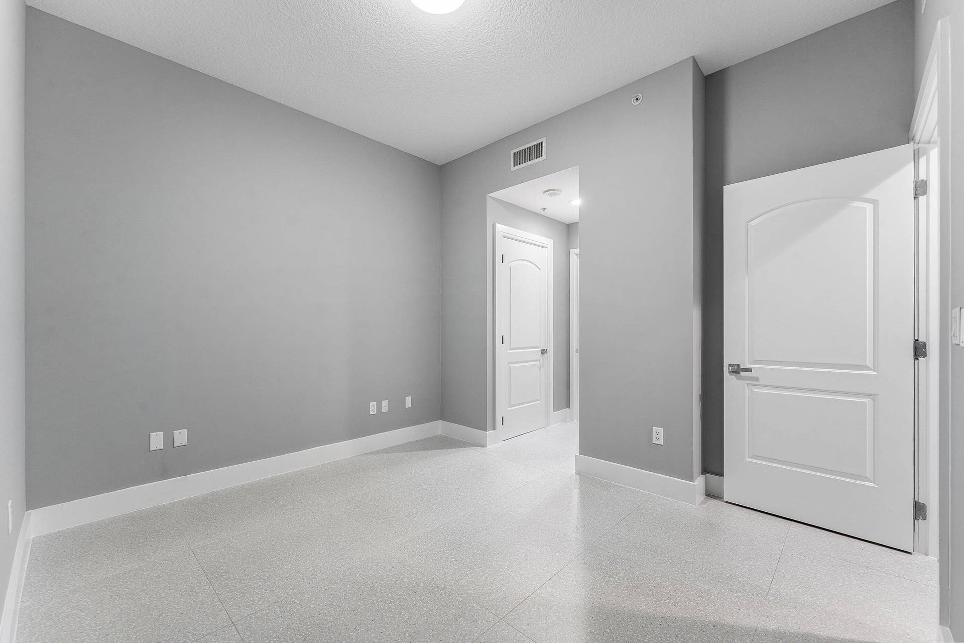 019-801SouthOliveAvenue-Unit820-WestPalm
