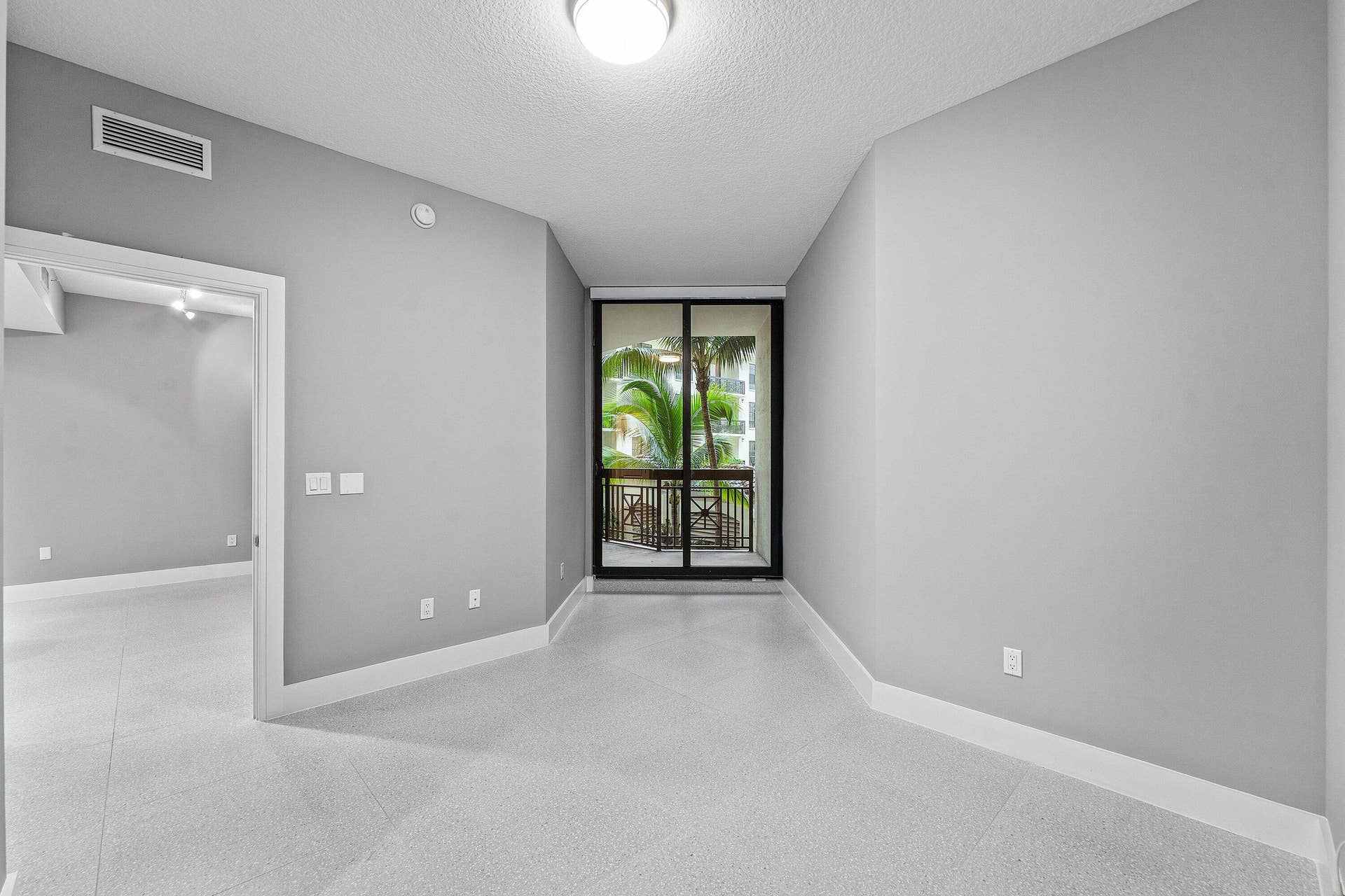 017-801SouthOliveAvenue-Unit820-WestPalm