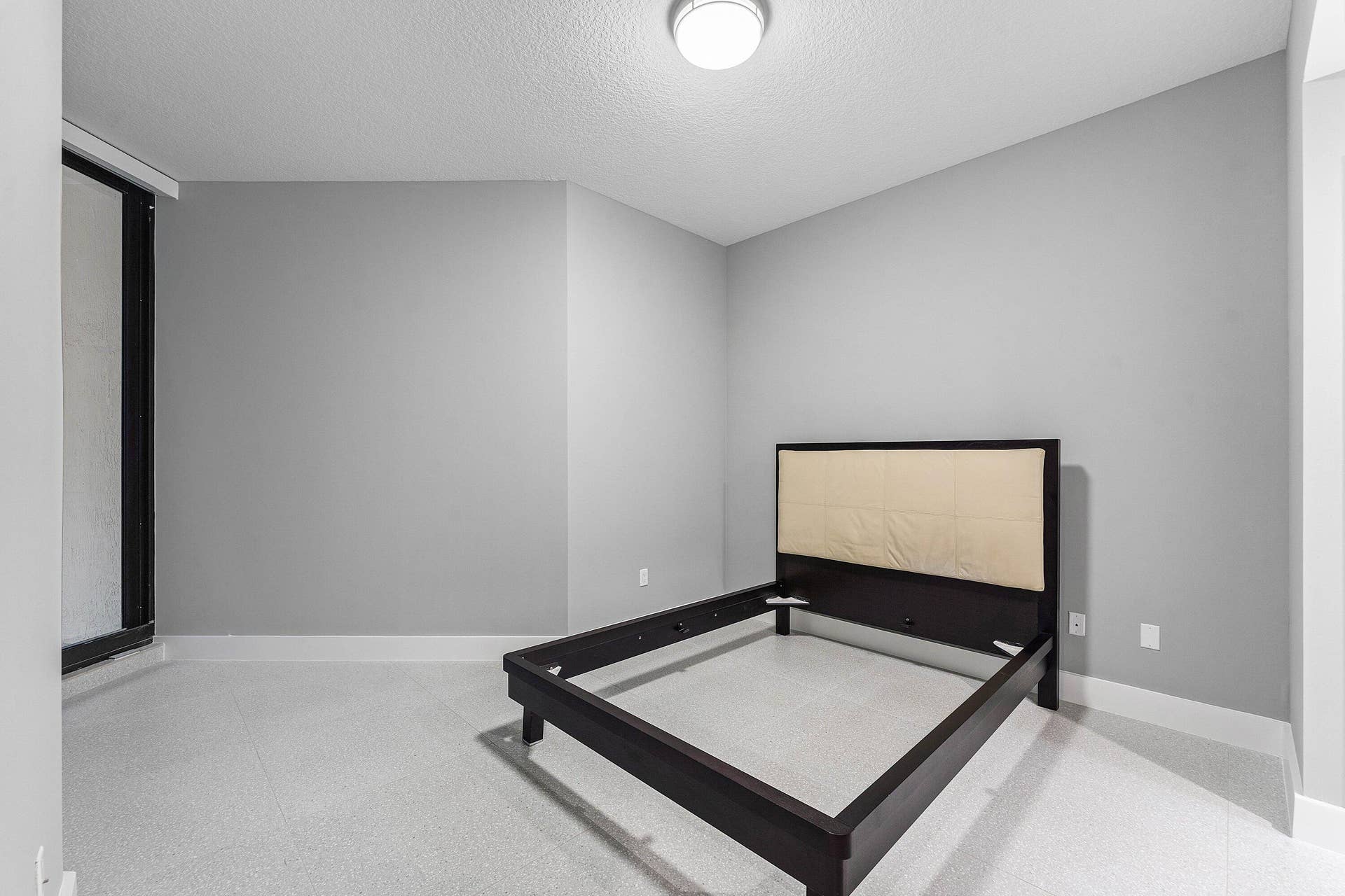 015-801SouthOliveAvenue-Unit820-WestPalm