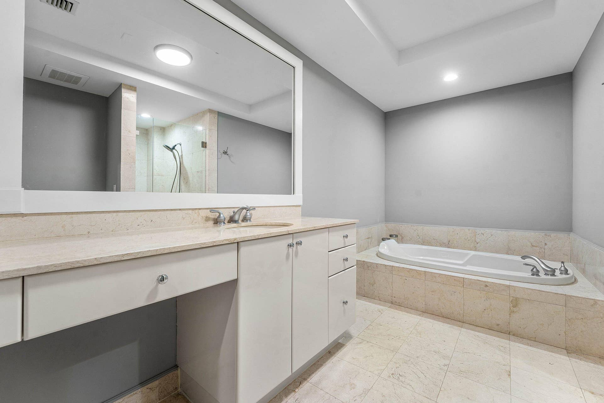 020-801SouthOliveAvenue-Unit820-WestPalm