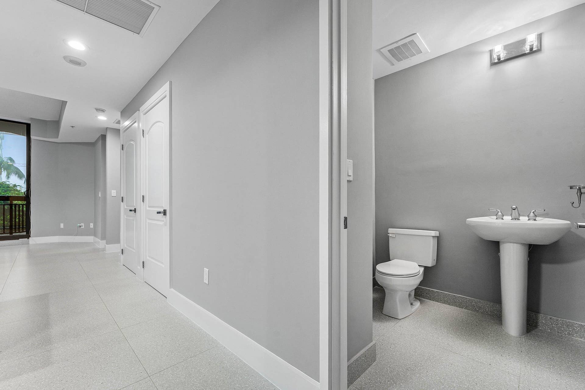 013-801SouthOliveAvenue-Unit820-WestPalm