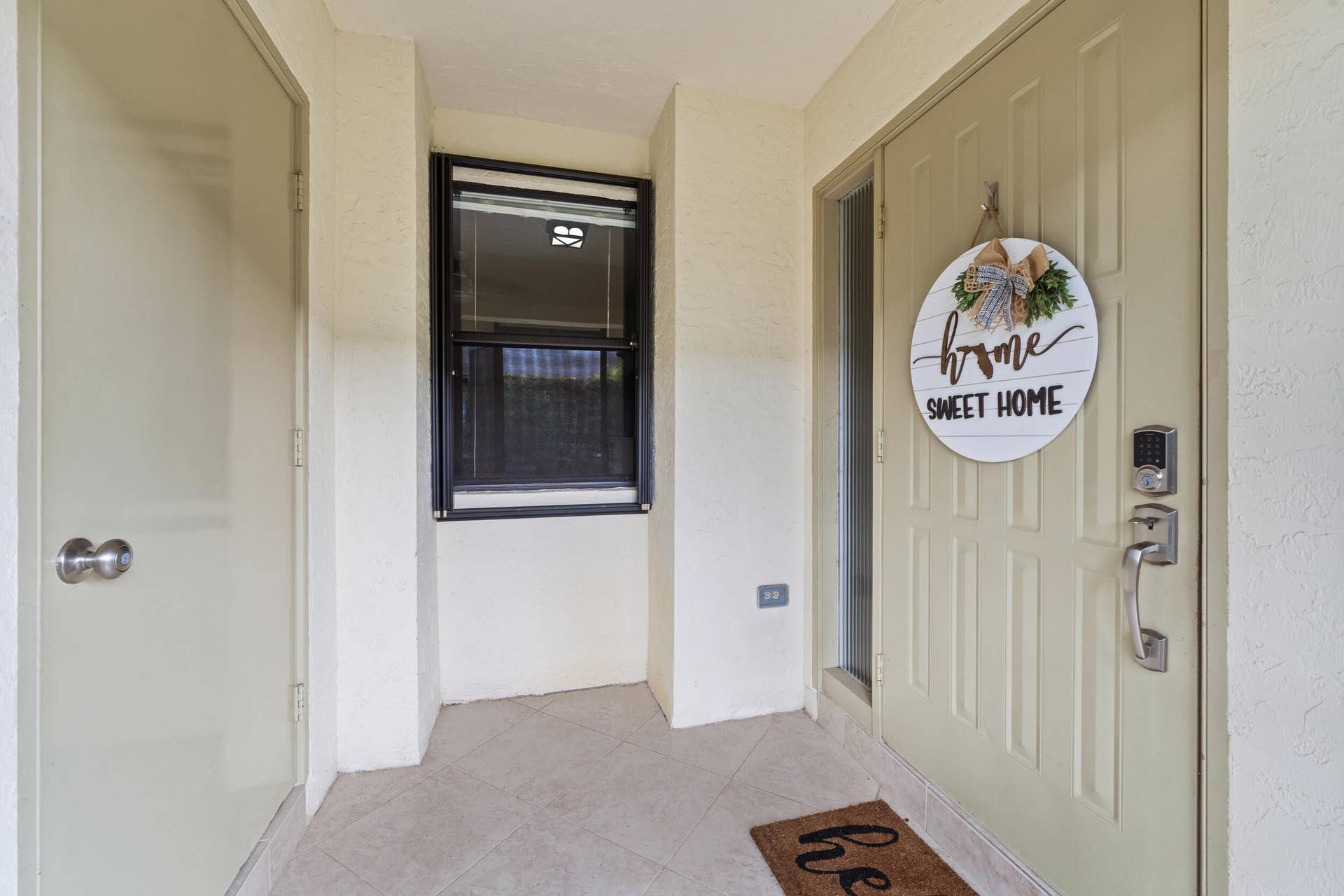Covered entry way