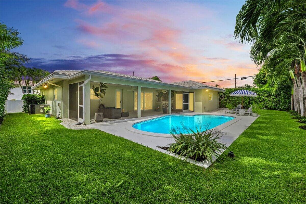 Pool & Backyard | East Exposure