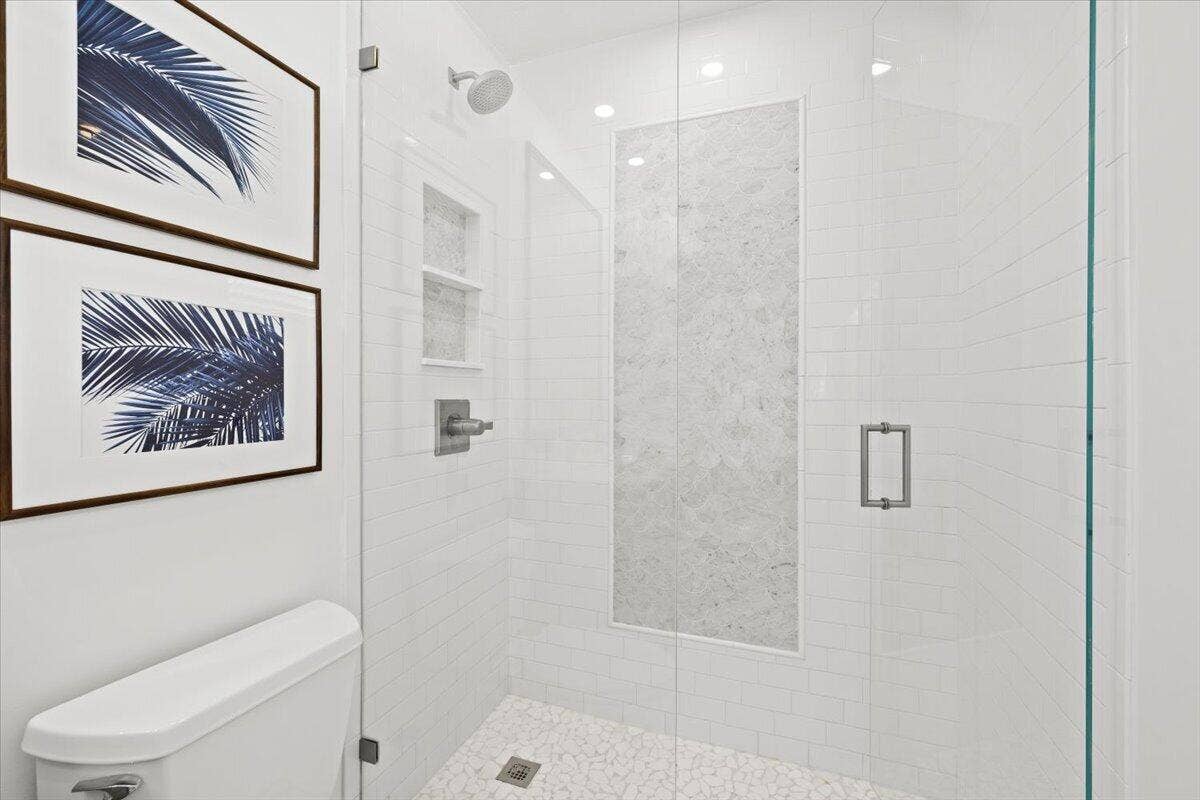 Ultra-Clear Glass Shower