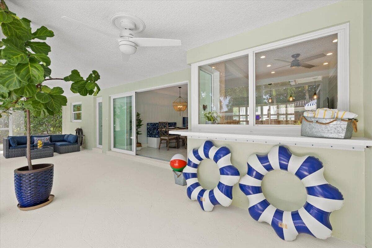 Screened Porch | Kitchen Serving Window
