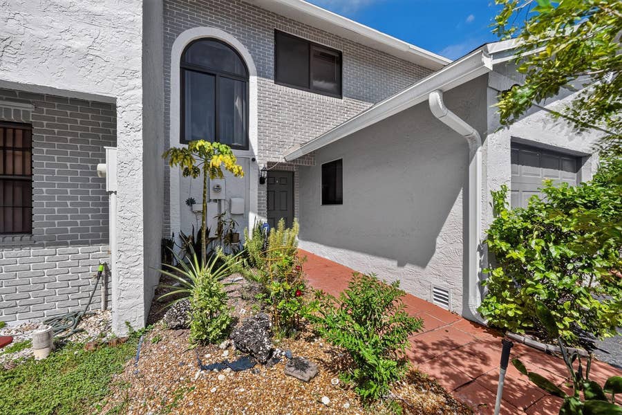 Property photo for 10377 NW 3rd Street, Pembroke Pines, FL