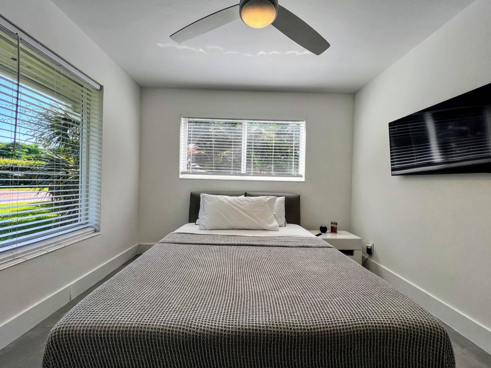 317 NW 26TH Court, Wilton Manors, FL 33311 IMG_1875