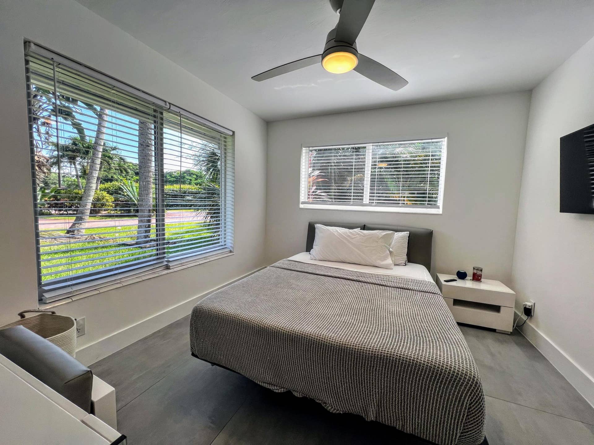 317 NW 26TH Court, Wilton Manors, FL 33311 IMG_1873