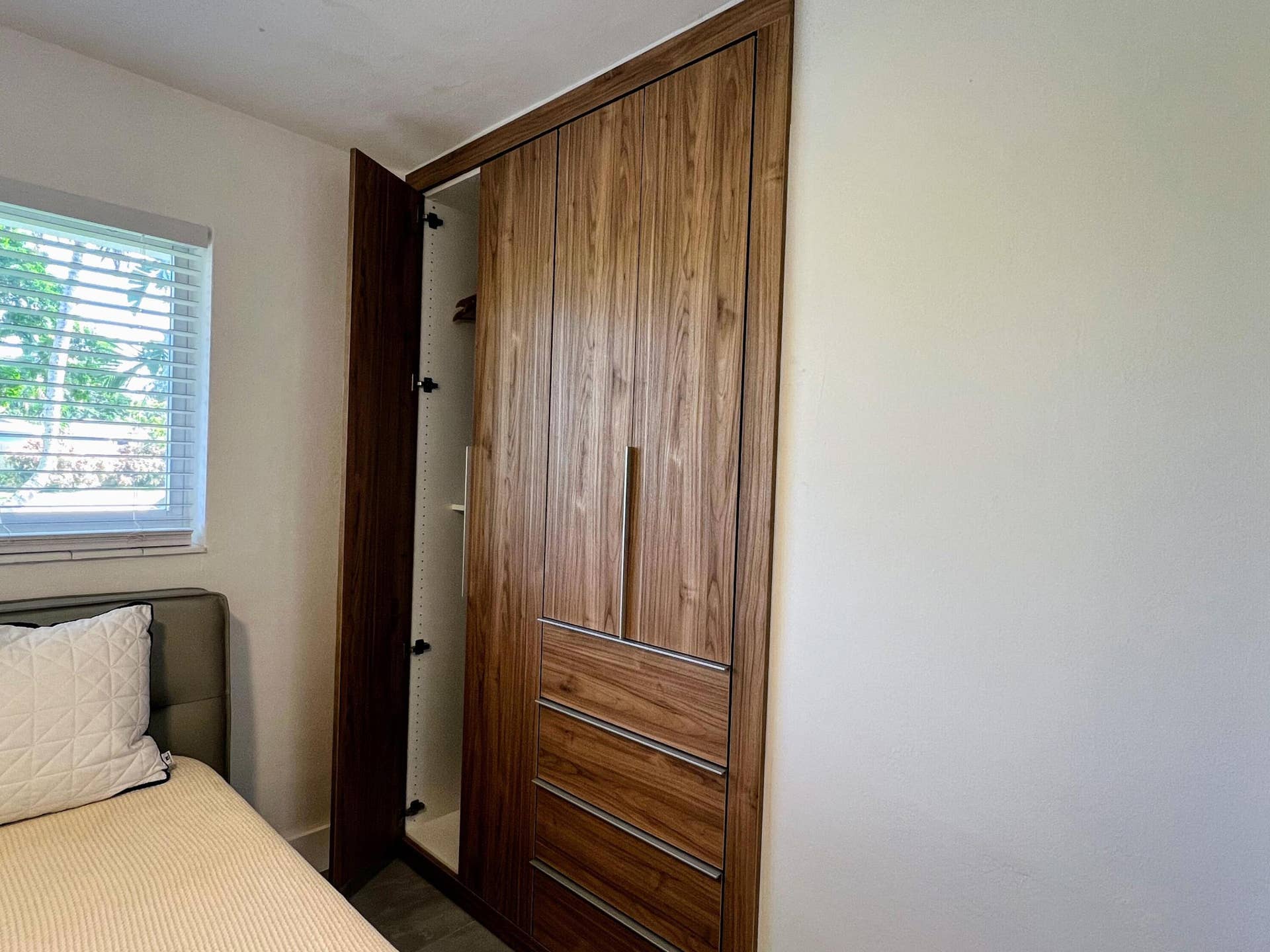 317 NW 26TH Court, Wilton Manors, FL 33311 IMG_1846