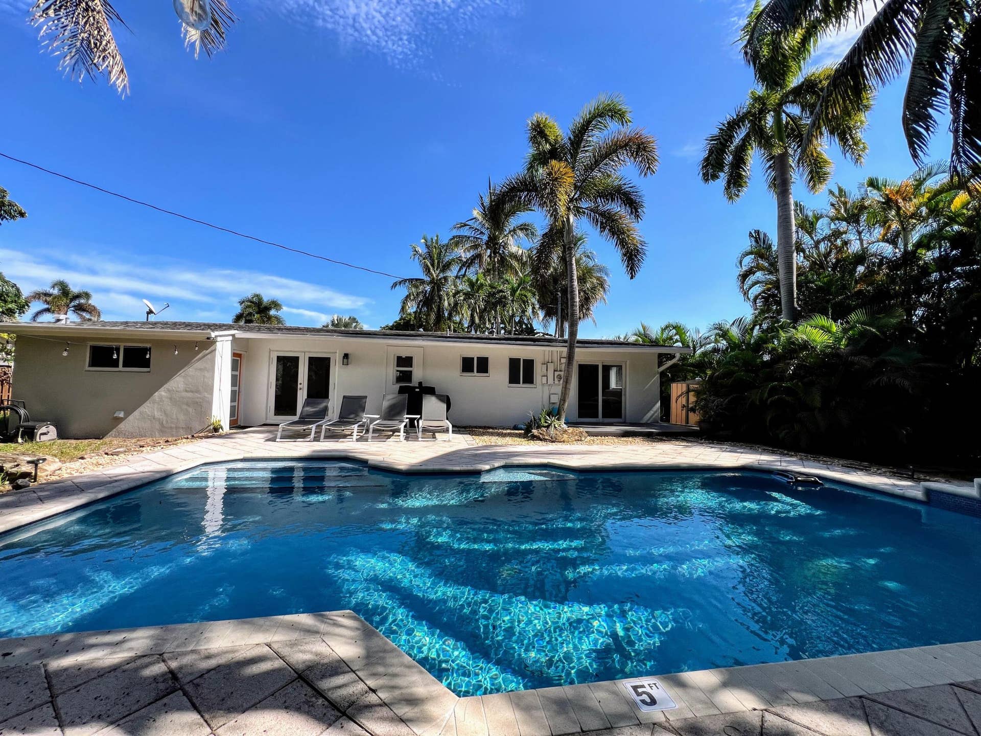 317 NW 26TH Court, Wilton Manors, FL 33311 IMG_1899