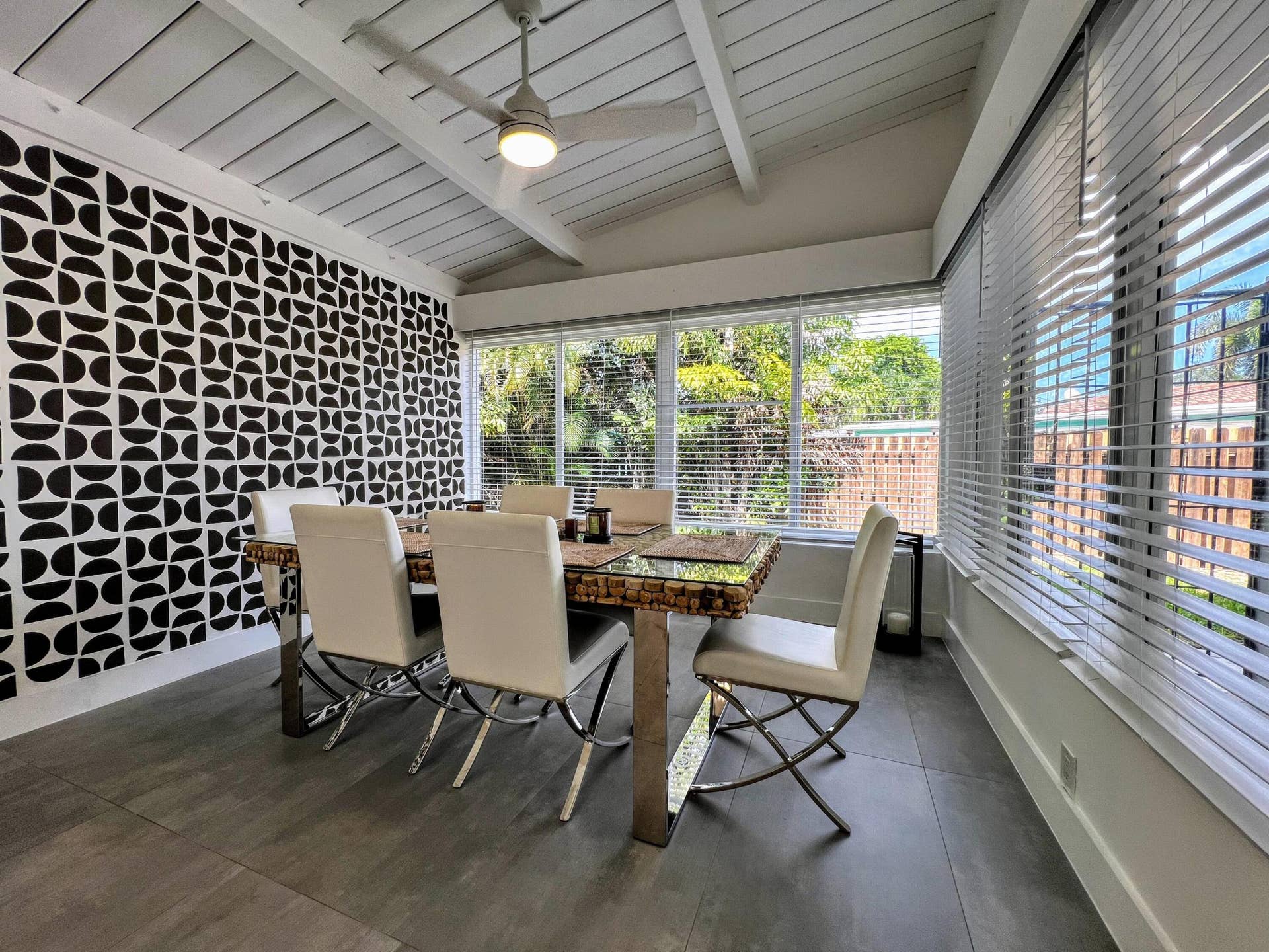 317 NW 26TH Court, Wilton Manors, FL 33311 IMG_1835