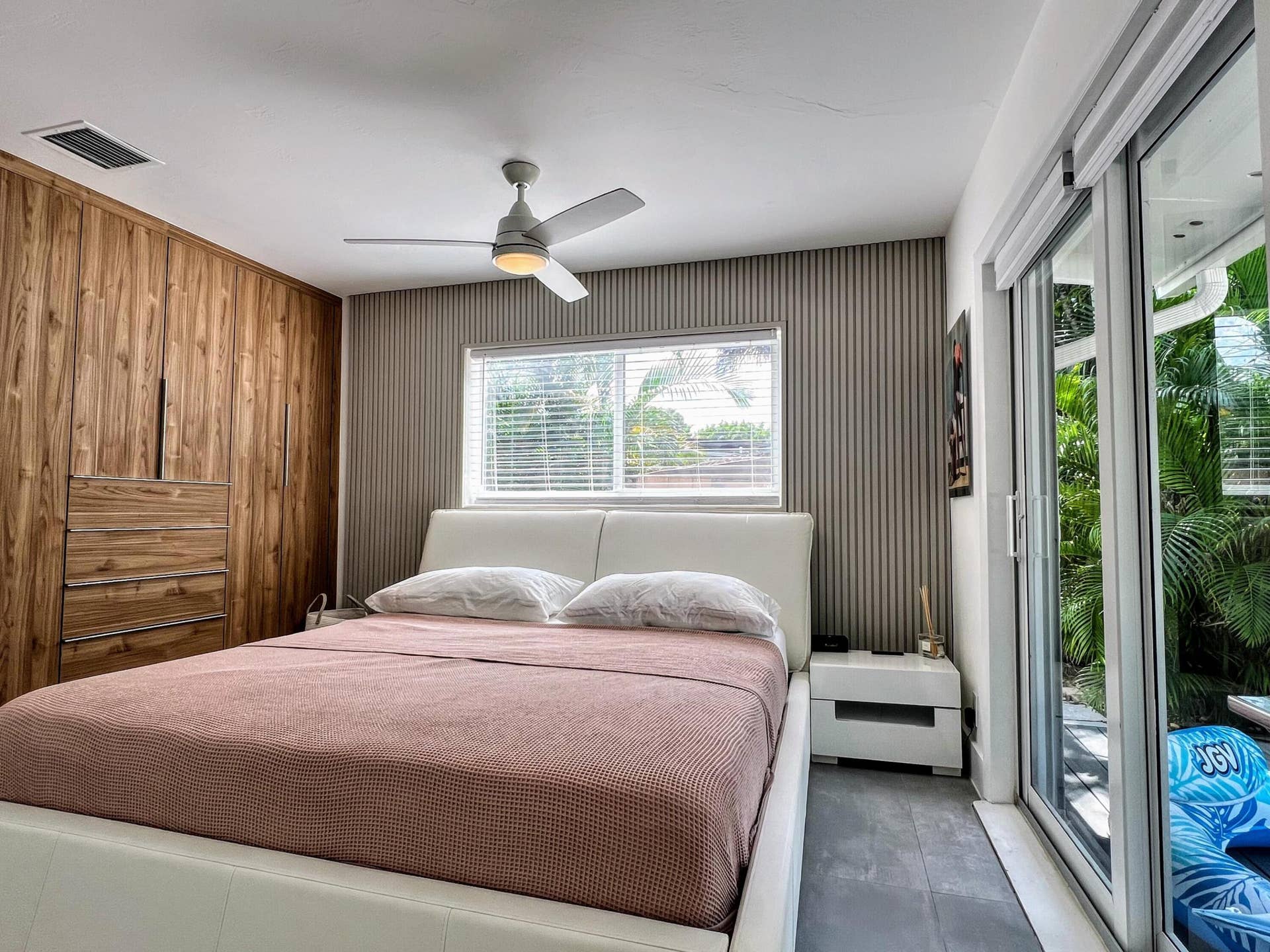 317 NW 26TH Court, Wilton Manors, FL 33311 IMG_1854