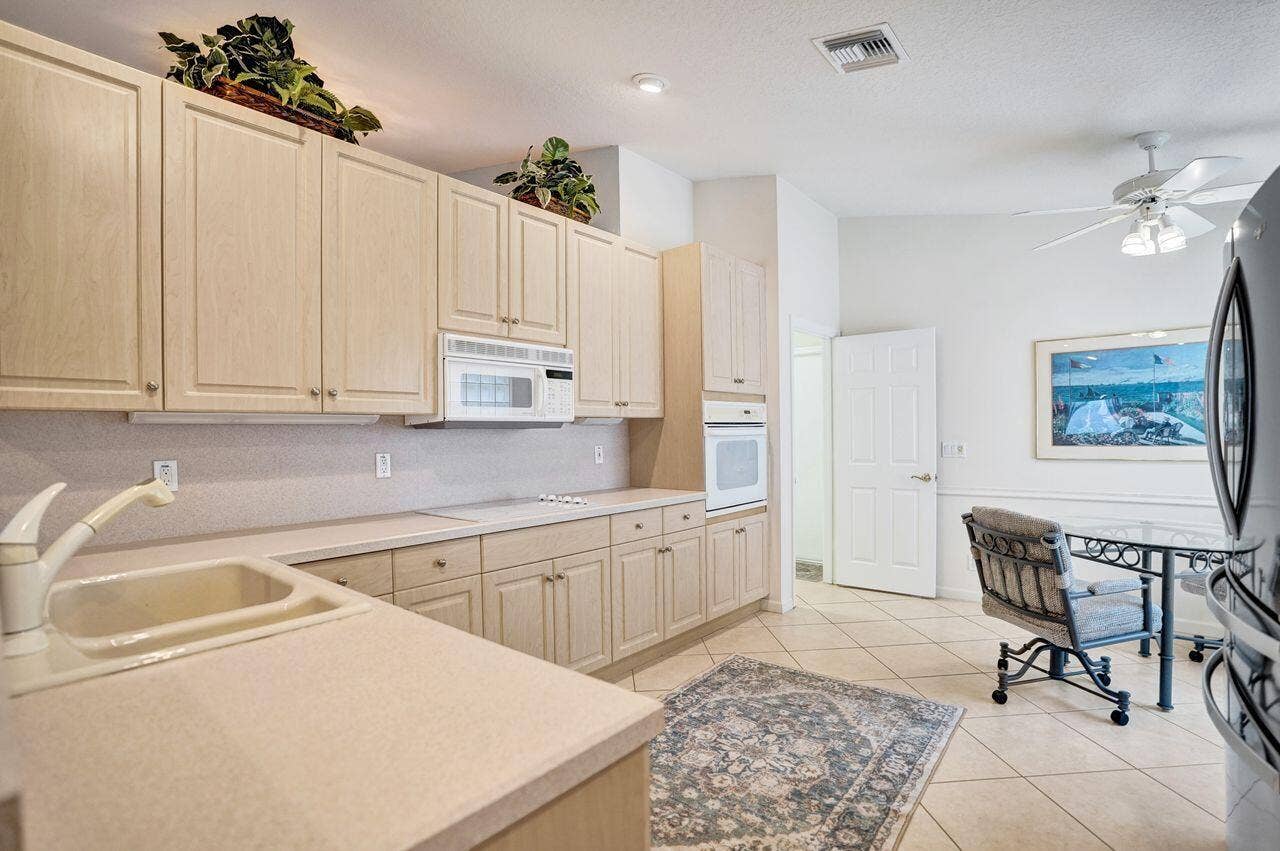 5303 Wycombe Avenue, Boynton Beach, FL 33437 DSC06597