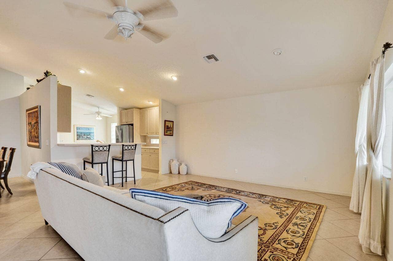5303 Wycombe Avenue, Boynton Beach, FL 33437 DSC06573