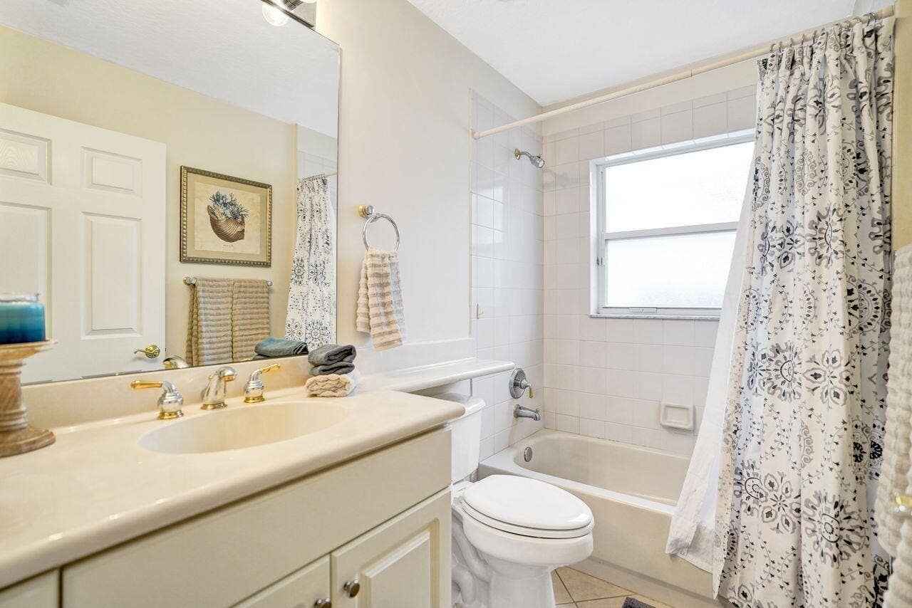 5303 Wycombe Avenue, Boynton Beach, FL 33437 DSC06531