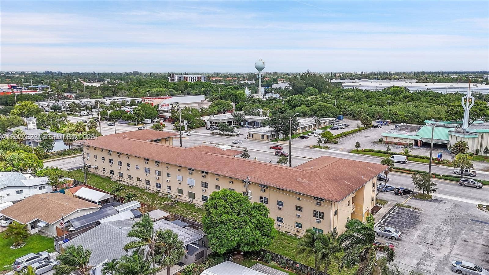 1050 E SAMPLE Road, #309, Pompano Beach, Pompano Beach, FL 33064 GetMedia (22)