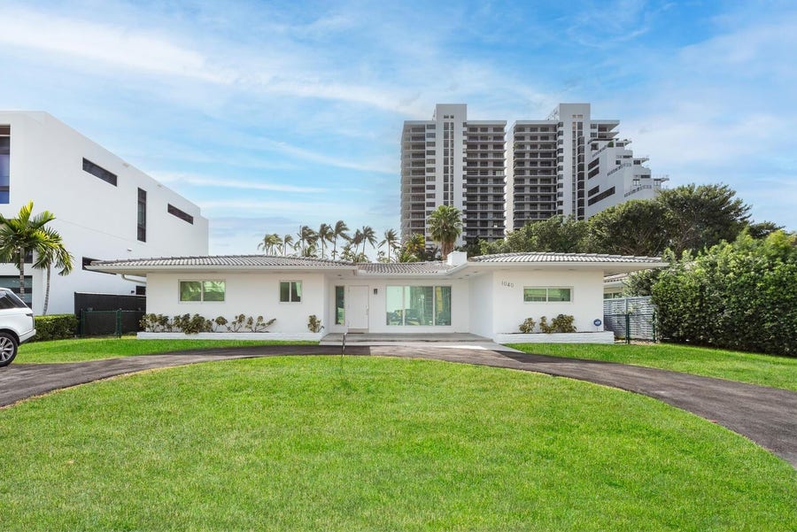 Property photo for 1040 N VENETIAN Drive, Miami, FL