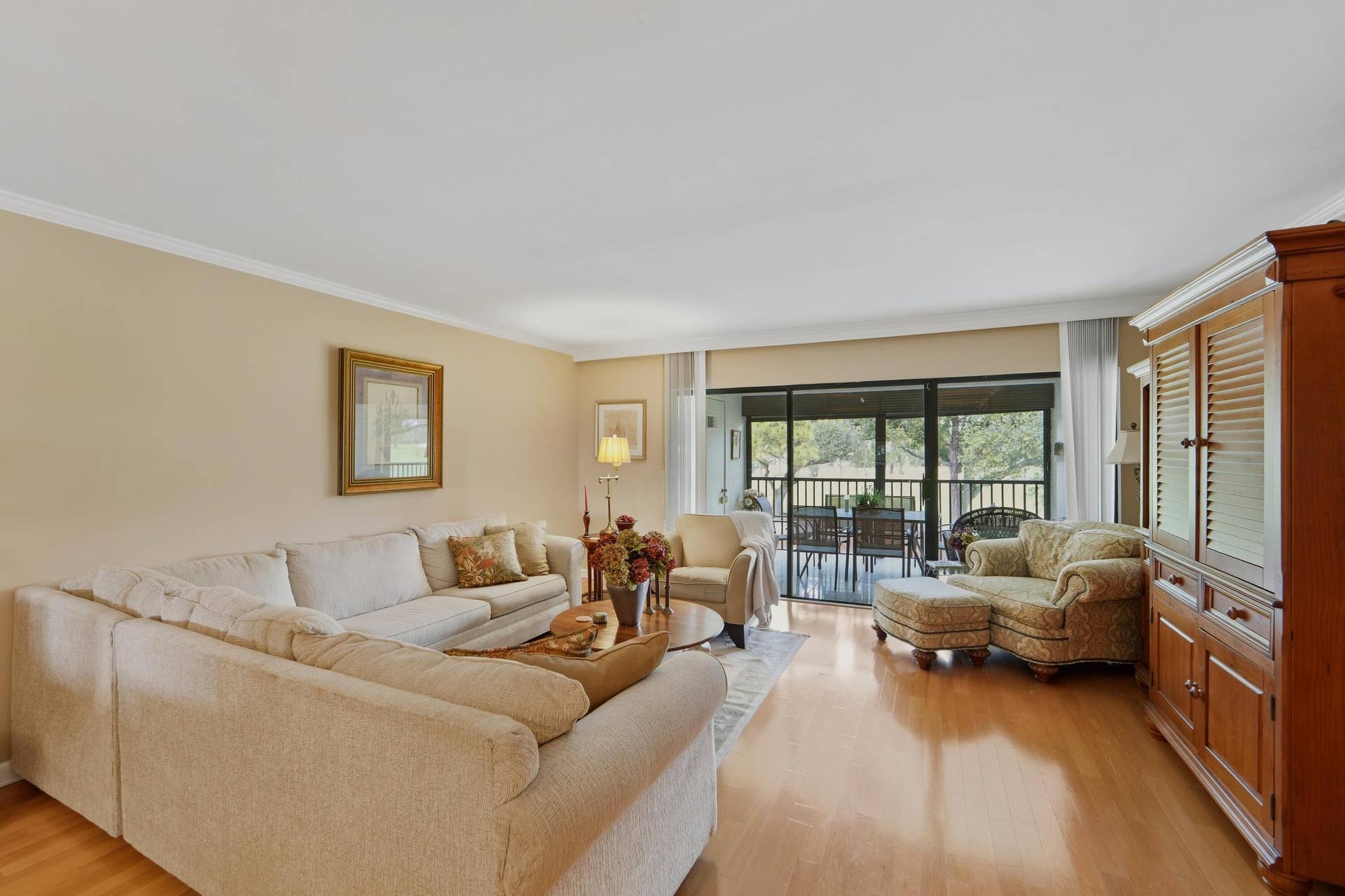 12910 Briarlake Drive, #C202, West Palm Beach, FL 33418 Living Room