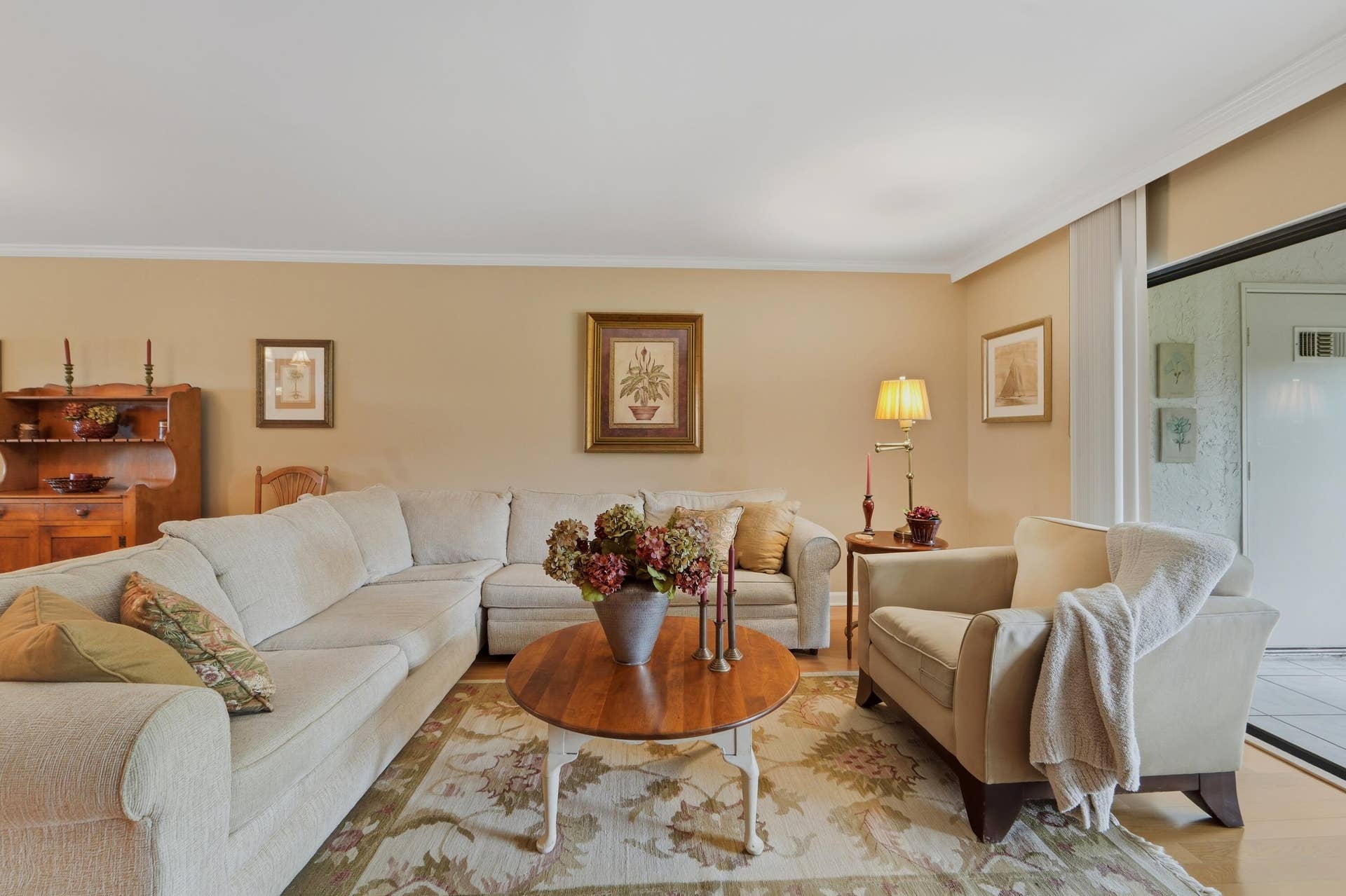 12910 Briarlake Drive, #C202, West Palm Beach, FL 33418 Living Room
