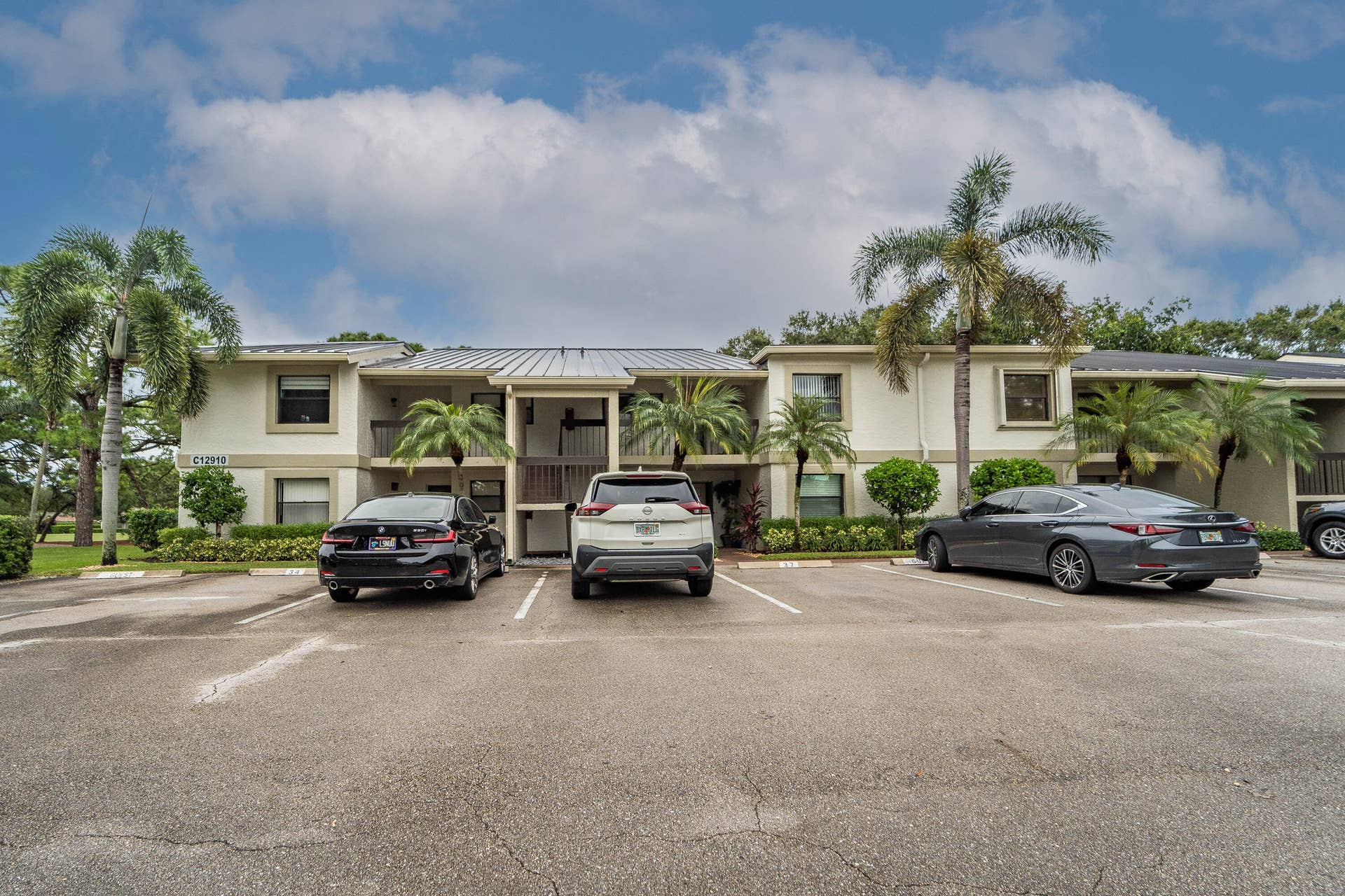 12910 Briarlake Drive, #C202, West Palm Beach, FL 33418 12910 Briarlake drive-202 o-3