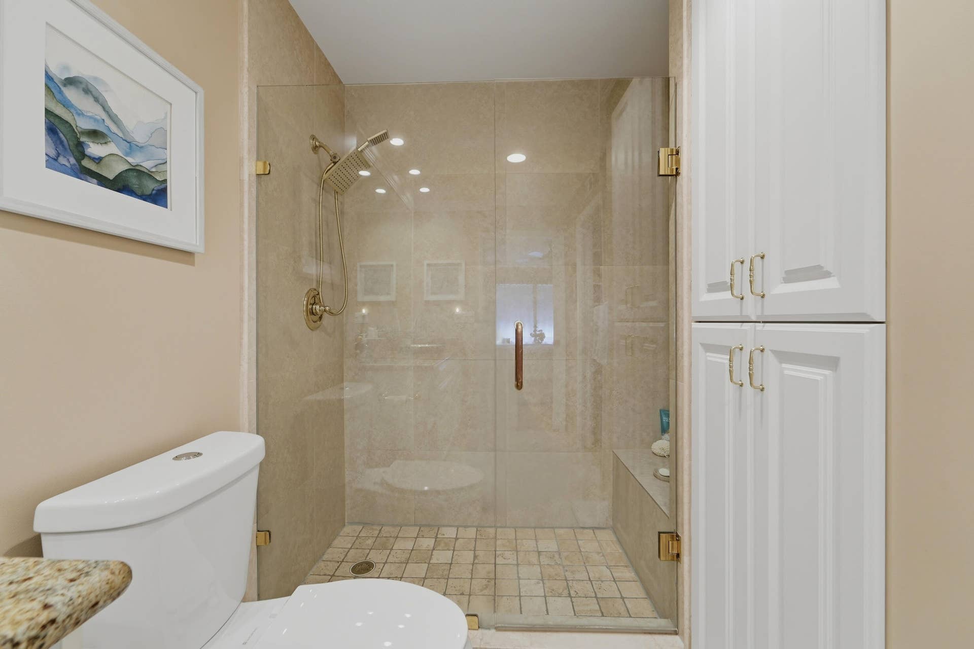 12910 Briarlake Drive, #C202, West Palm Beach, FL 33418 guest bathroom