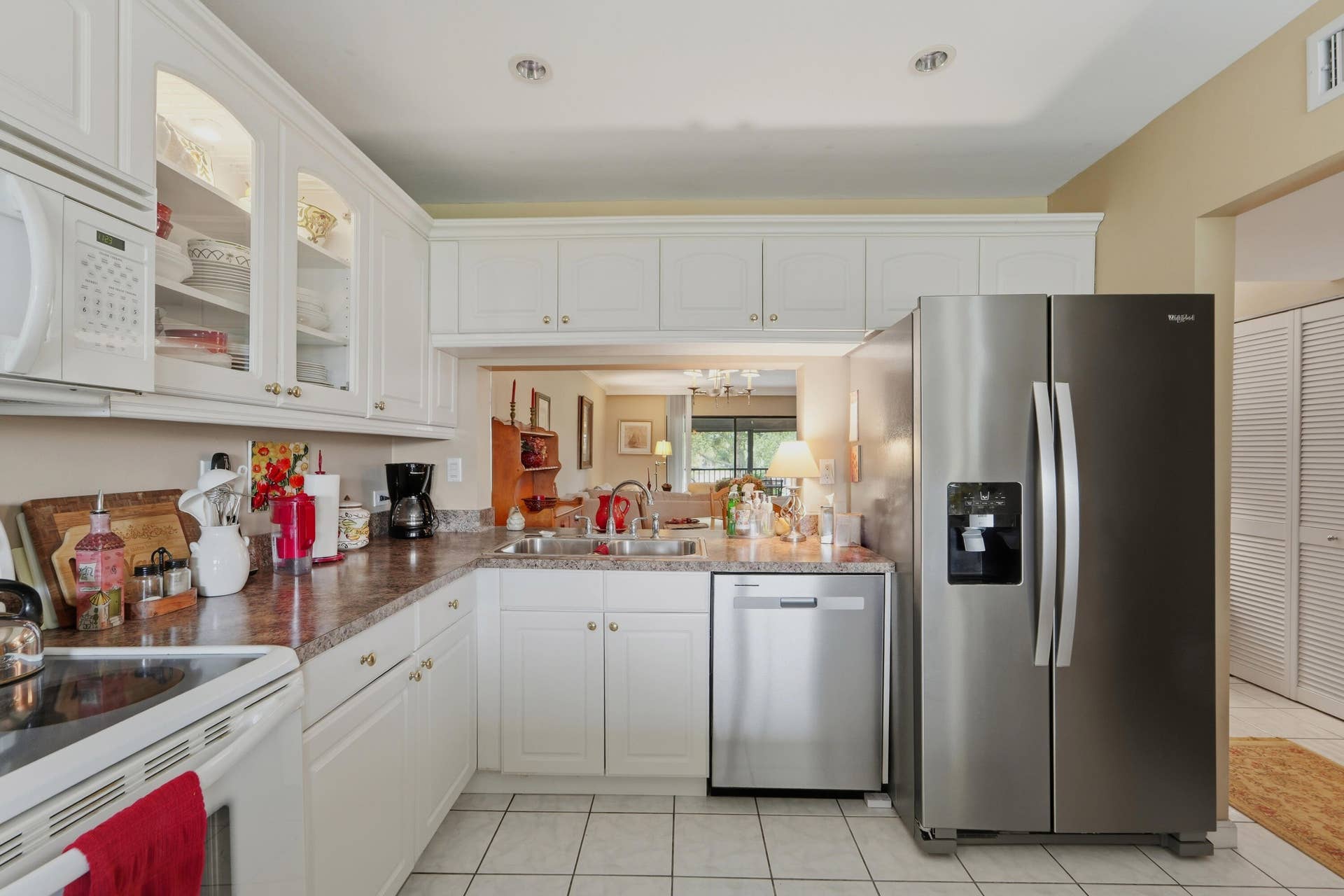 12910 Briarlake Drive, #C202, West Palm Beach, FL 33418 Kitchen