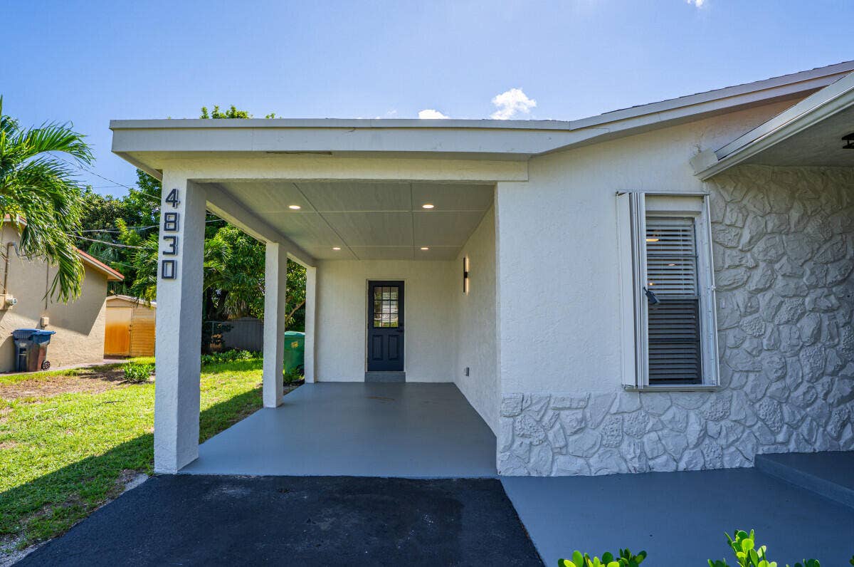 4830 NW 18th Street, Lauderhill, FL 33313 21