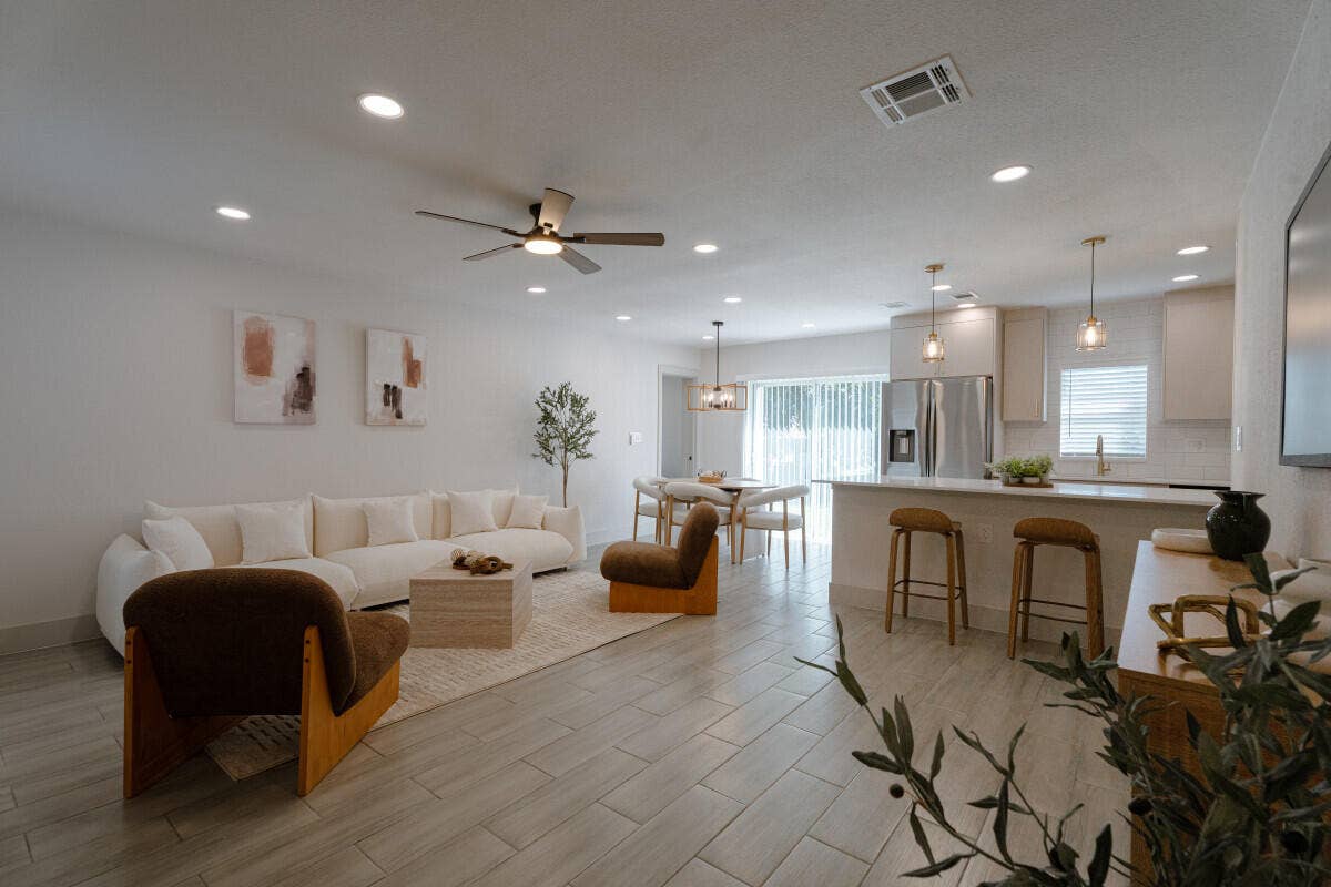 4830 NW 18th Street, Lauderhill, FL 33313 9