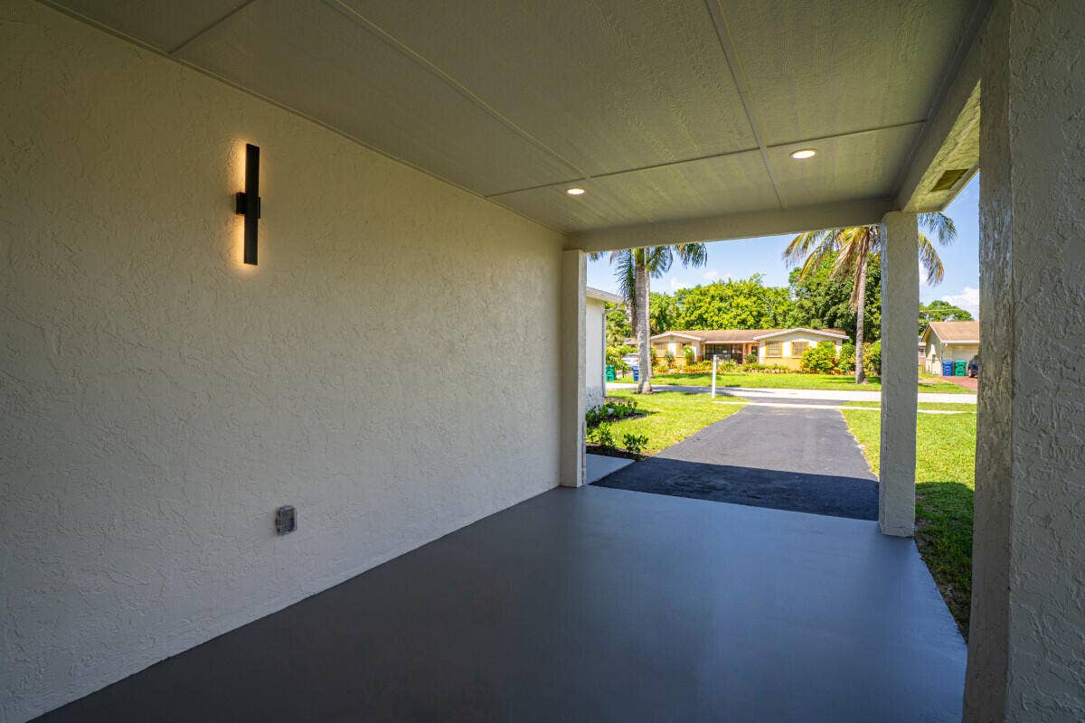 4830 NW 18th Street, Lauderhill, FL 33313 20
