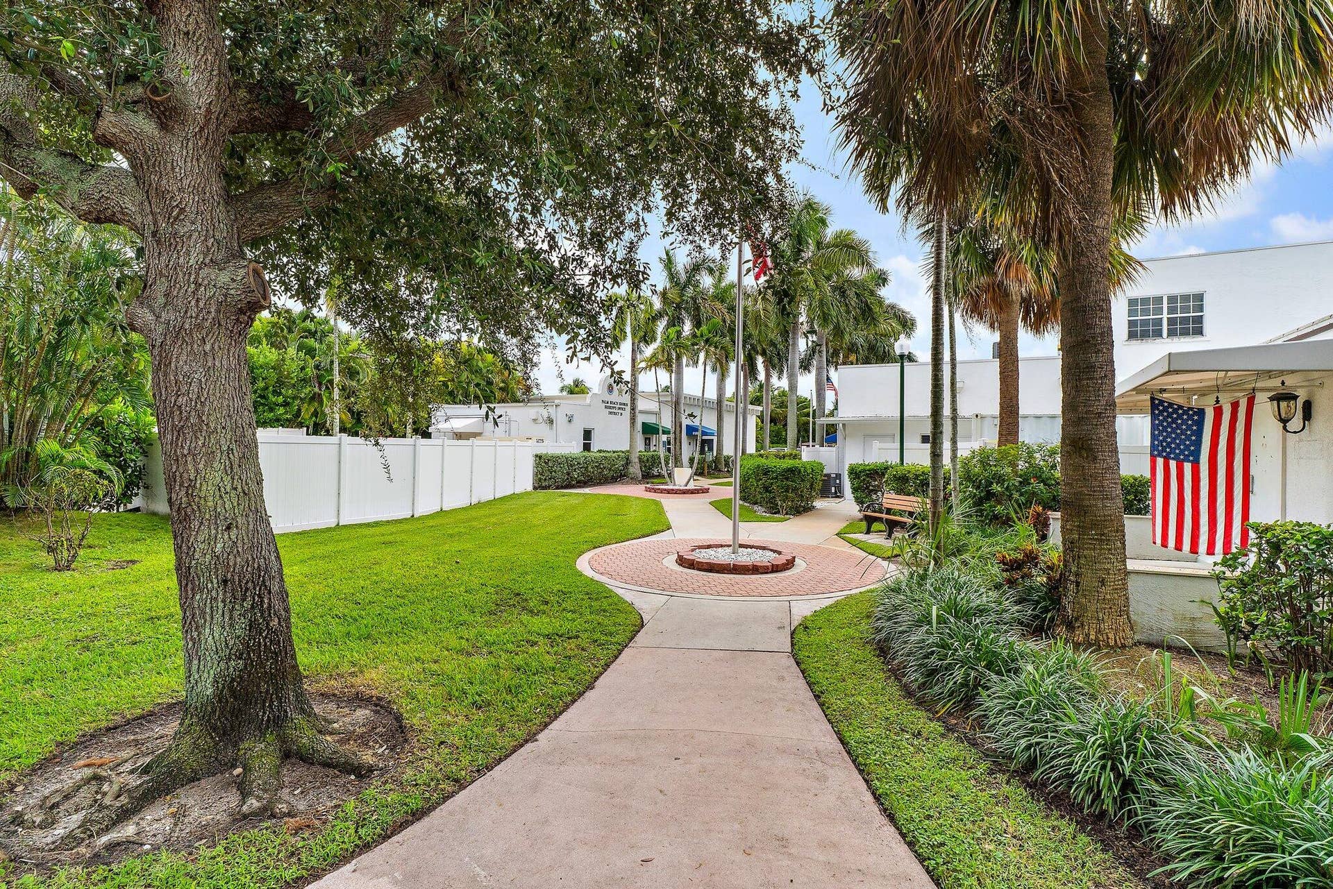 324 Sandal Lane, Palm Beach Shores, FL 33404 Fire & Police Station