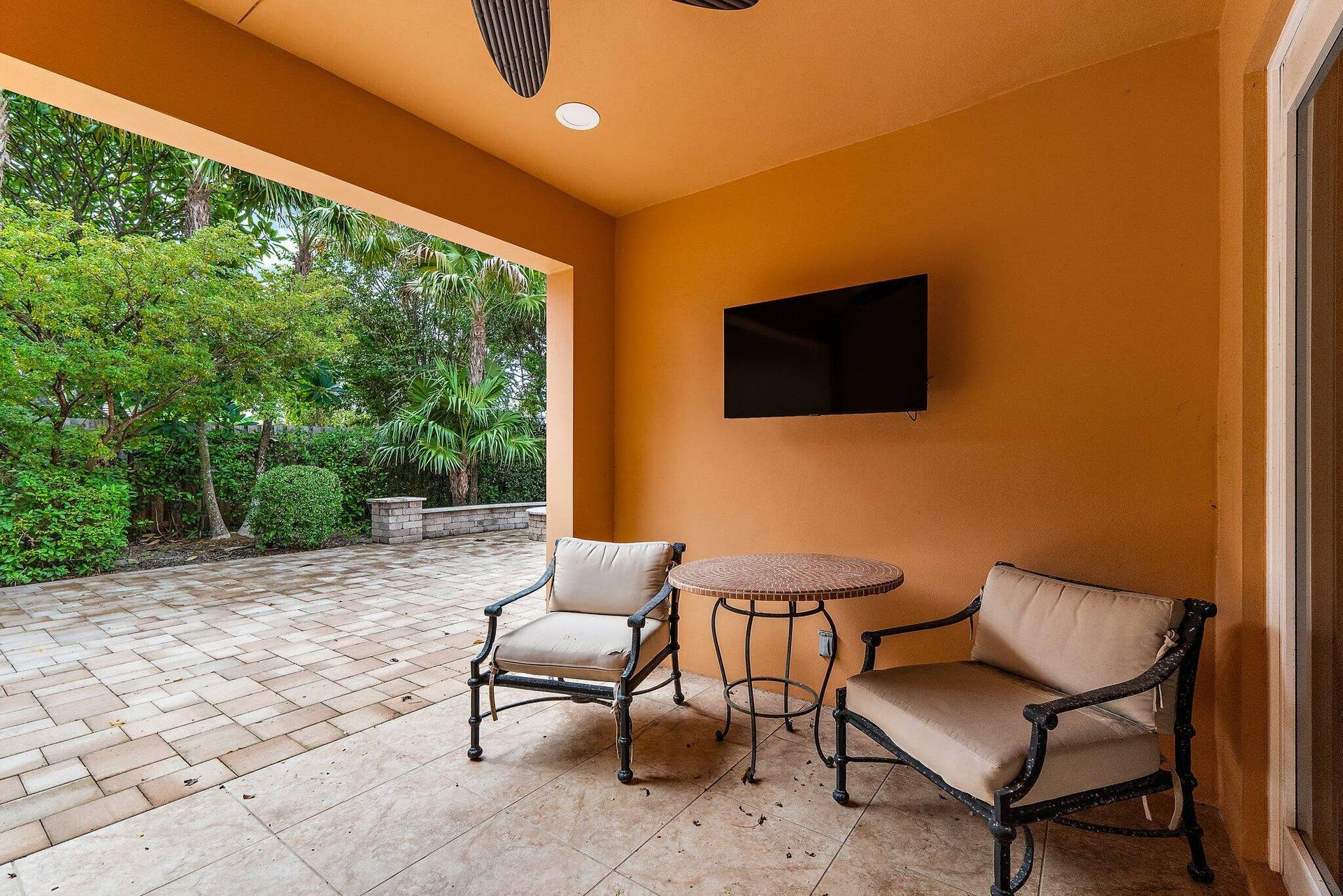 324 Sandal Lane, Palm Beach Shores, FL 33404 Covered Patio