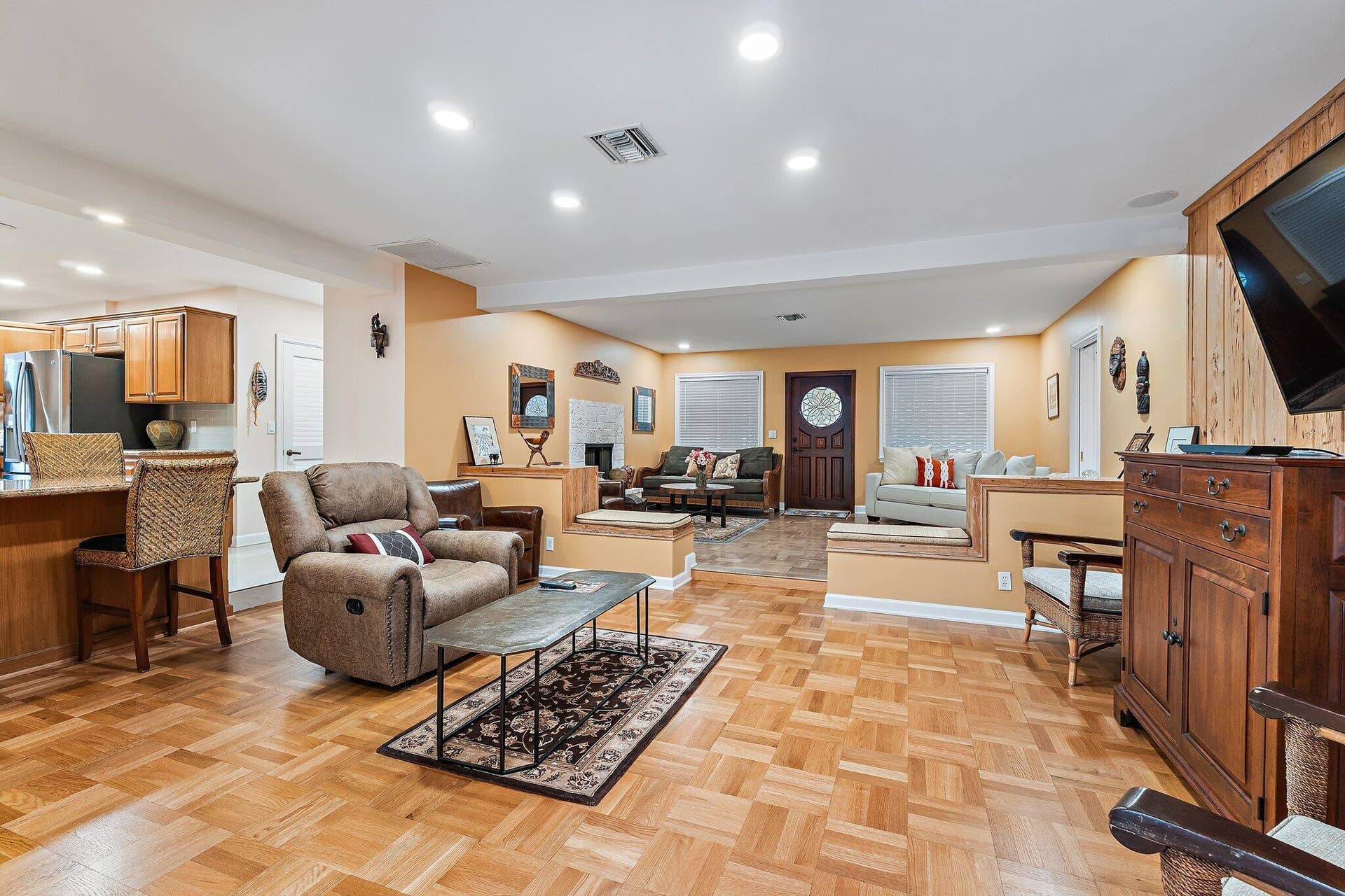 324 Sandal Lane, Palm Beach Shores, FL 33404 Living Room