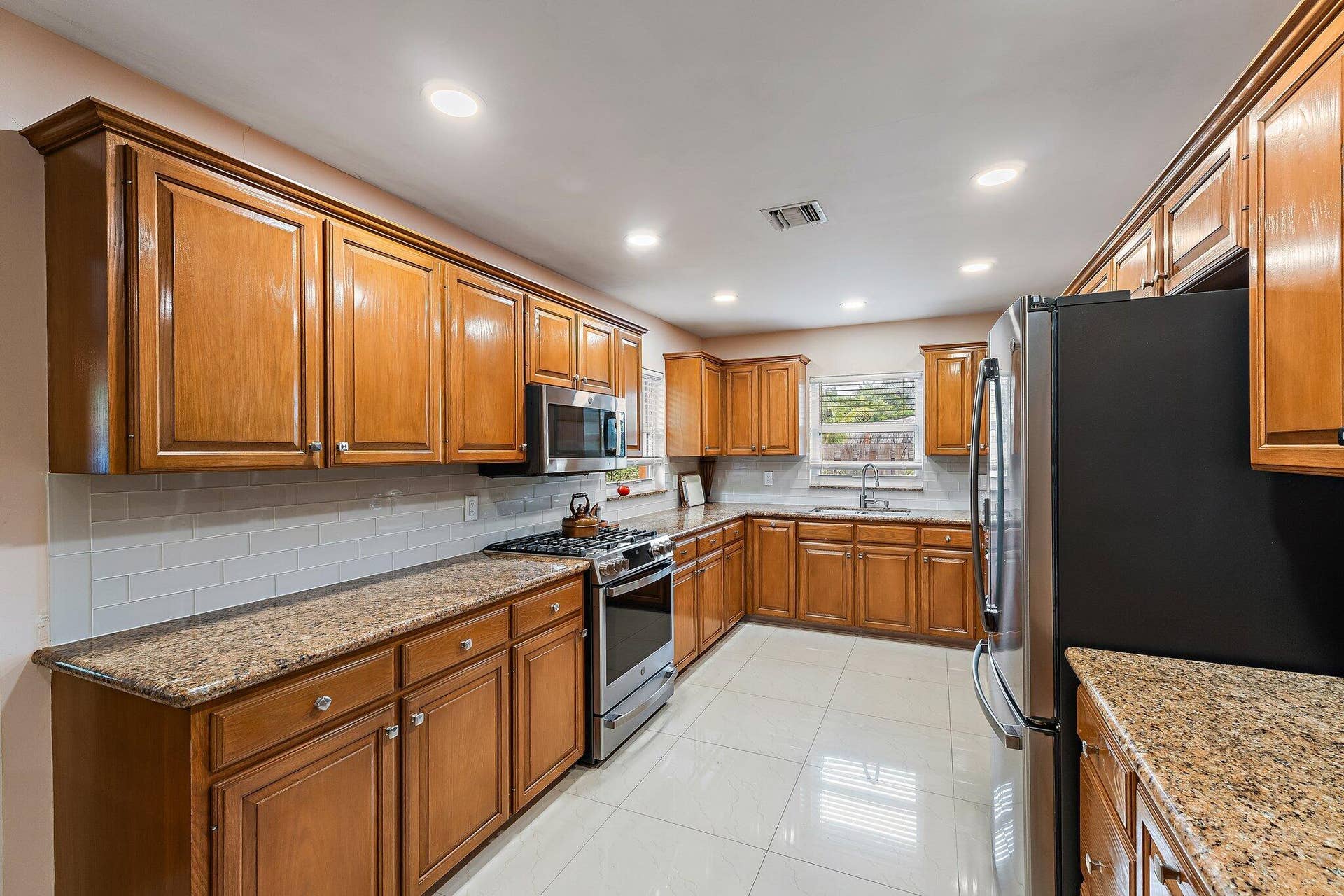 324 Sandal Lane, Palm Beach Shores, FL 33404 Kitchen