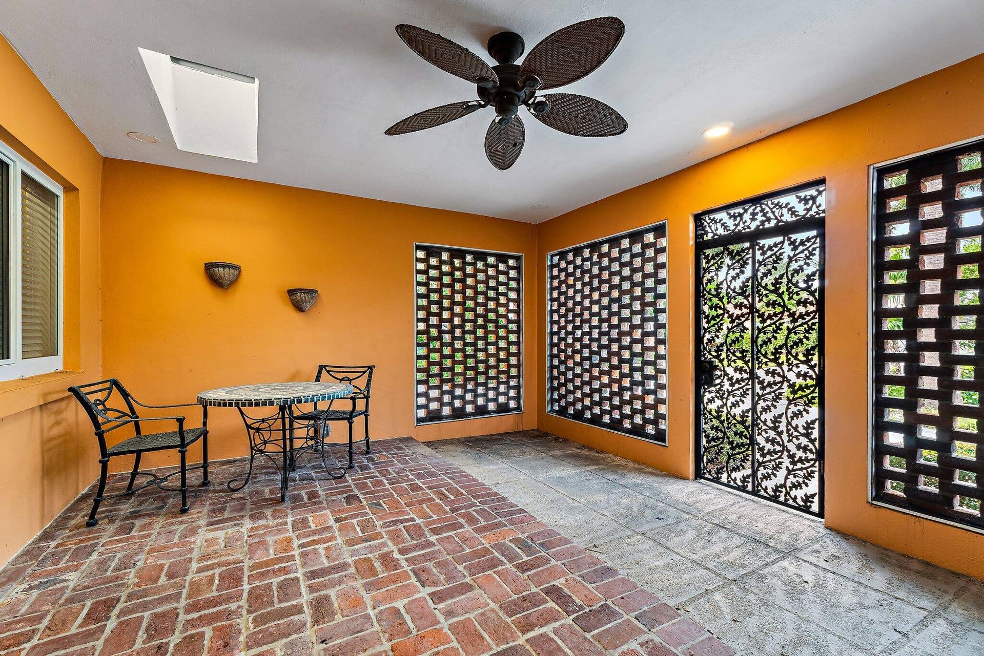 324 Sandal Lane, Palm Beach Shores, FL 33404 Front Patio