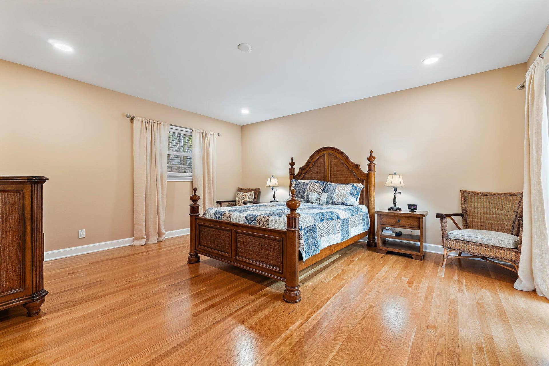 324 Sandal Lane, Palm Beach Shores, FL 33404 Primary Bedroom