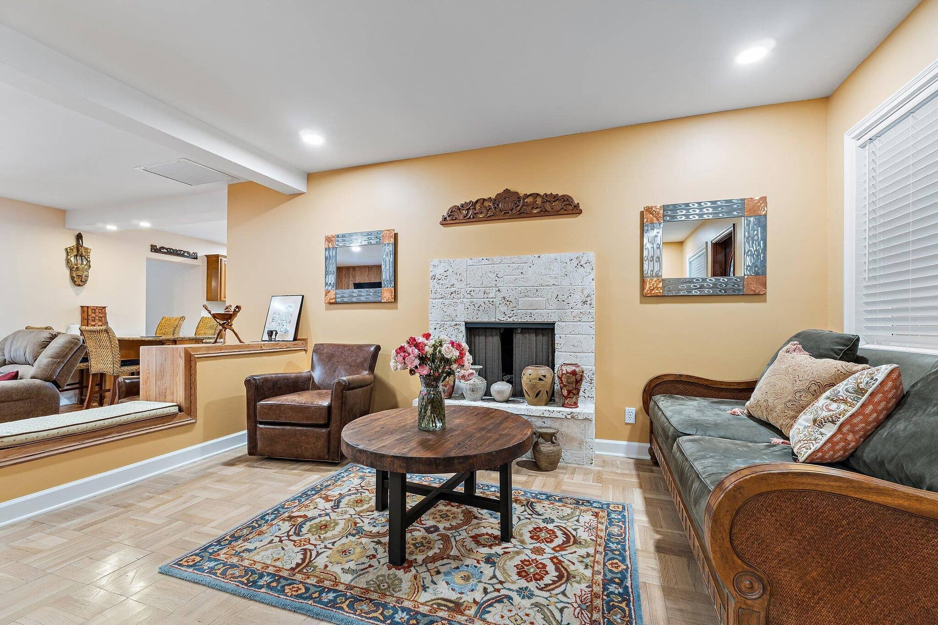 324 Sandal Lane, Palm Beach Shores, FL 33404 Living Room
