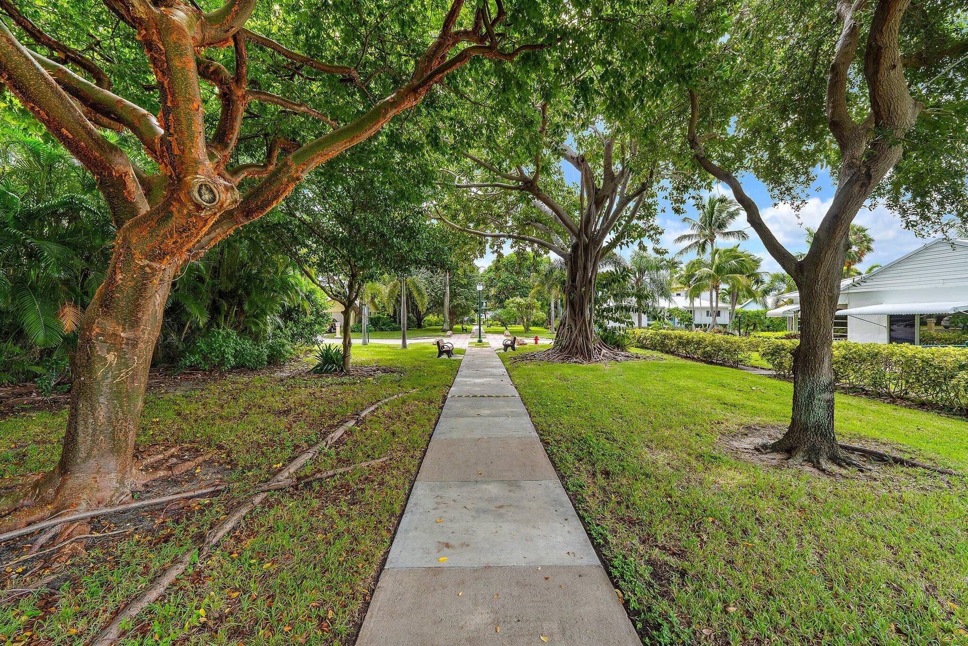 324 Sandal Lane, Palm Beach Shores, FL 33404 Palm Beach Shores Walk Way