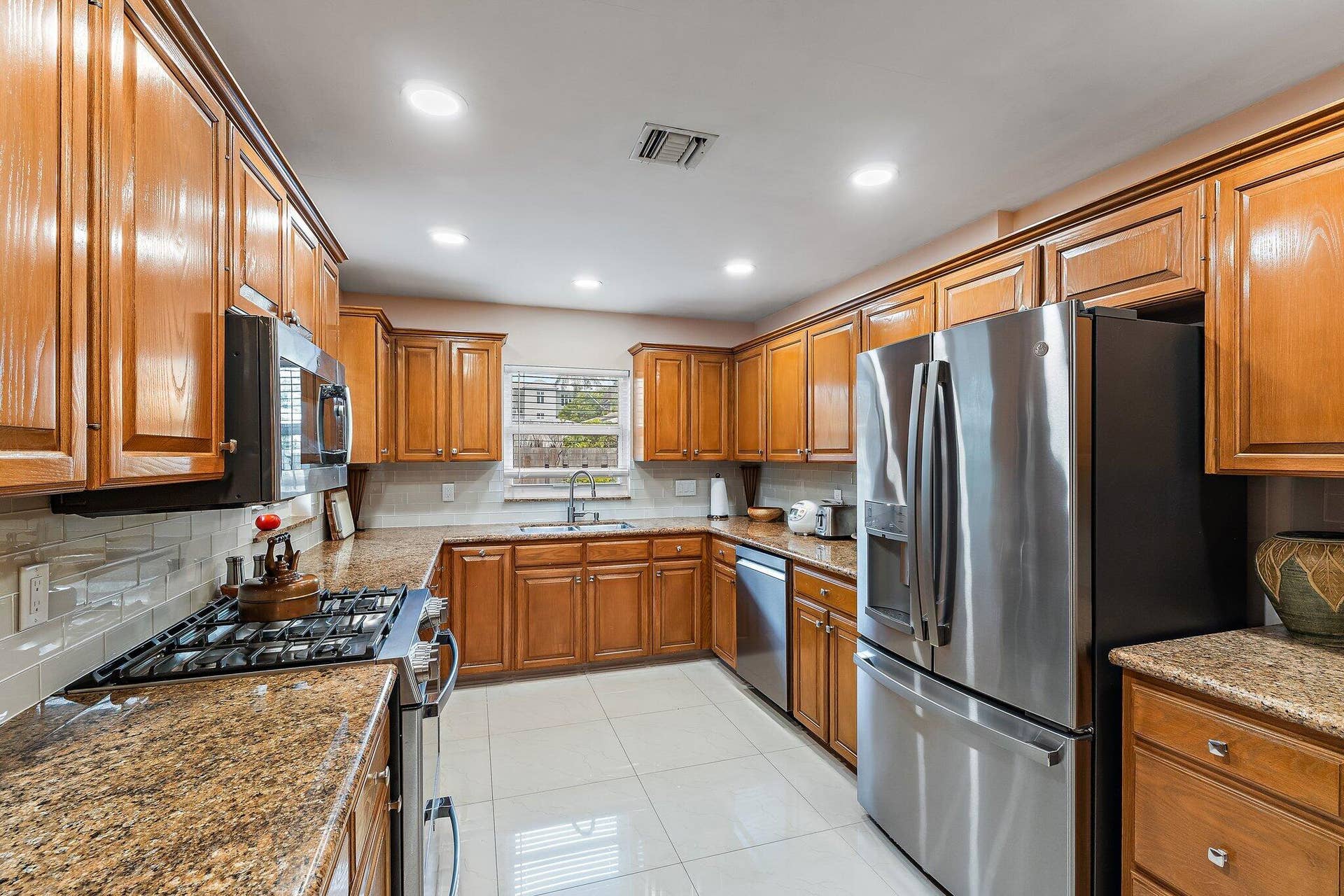 324 Sandal Lane, Palm Beach Shores, FL 33404 Kitchen