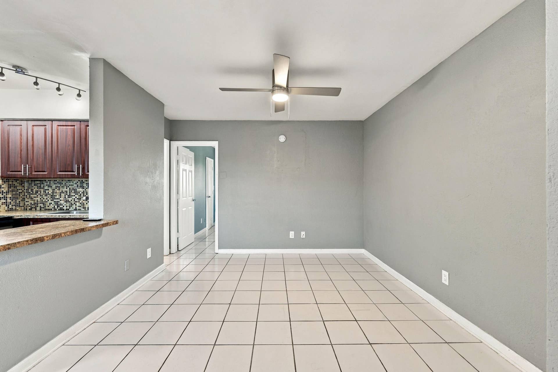 02_living room